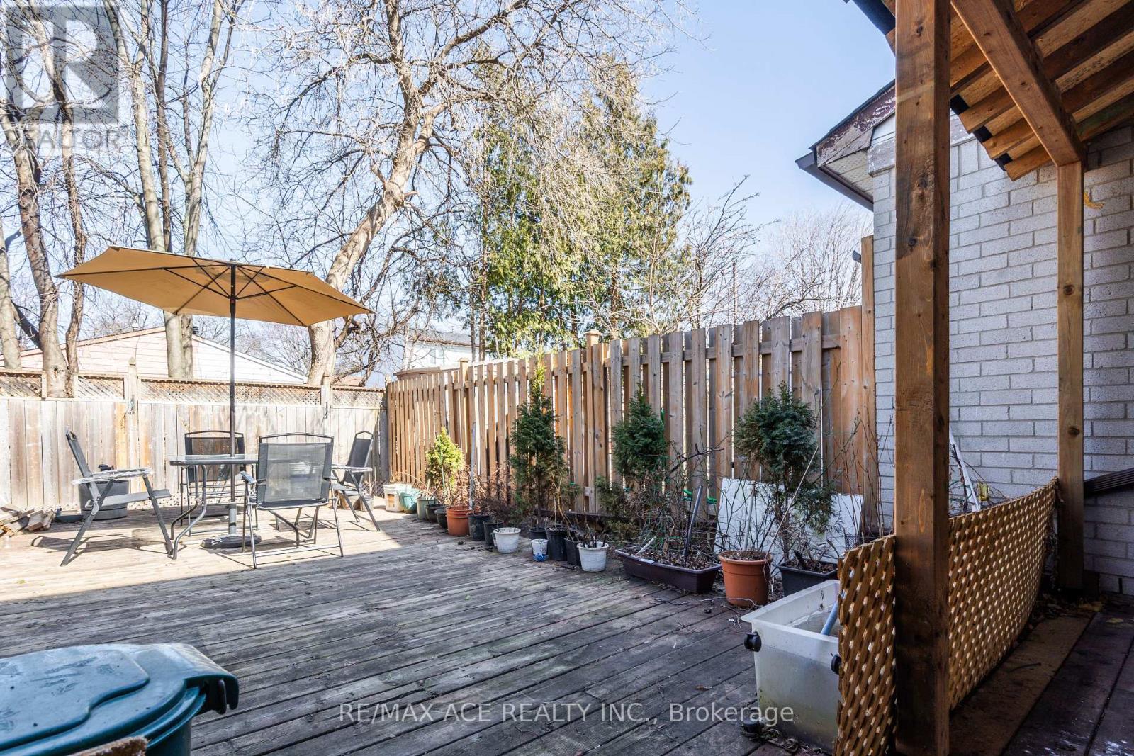 50 Parsell Square, Toronto (Malvern), Ontario  M1B 2A6 - Photo 34 - E12038214