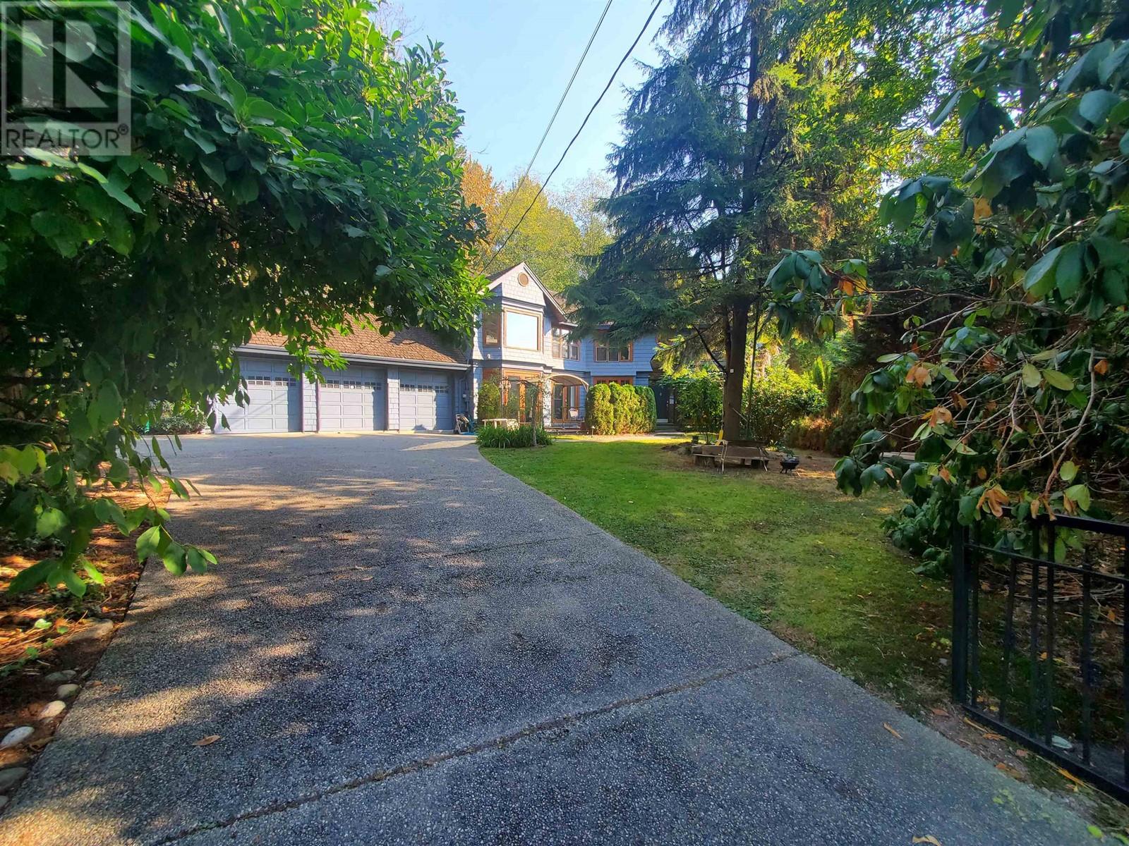 992 3rd Street, West Vancouver, British Columbia  V7T 2J3 - Photo 2 - R2951763