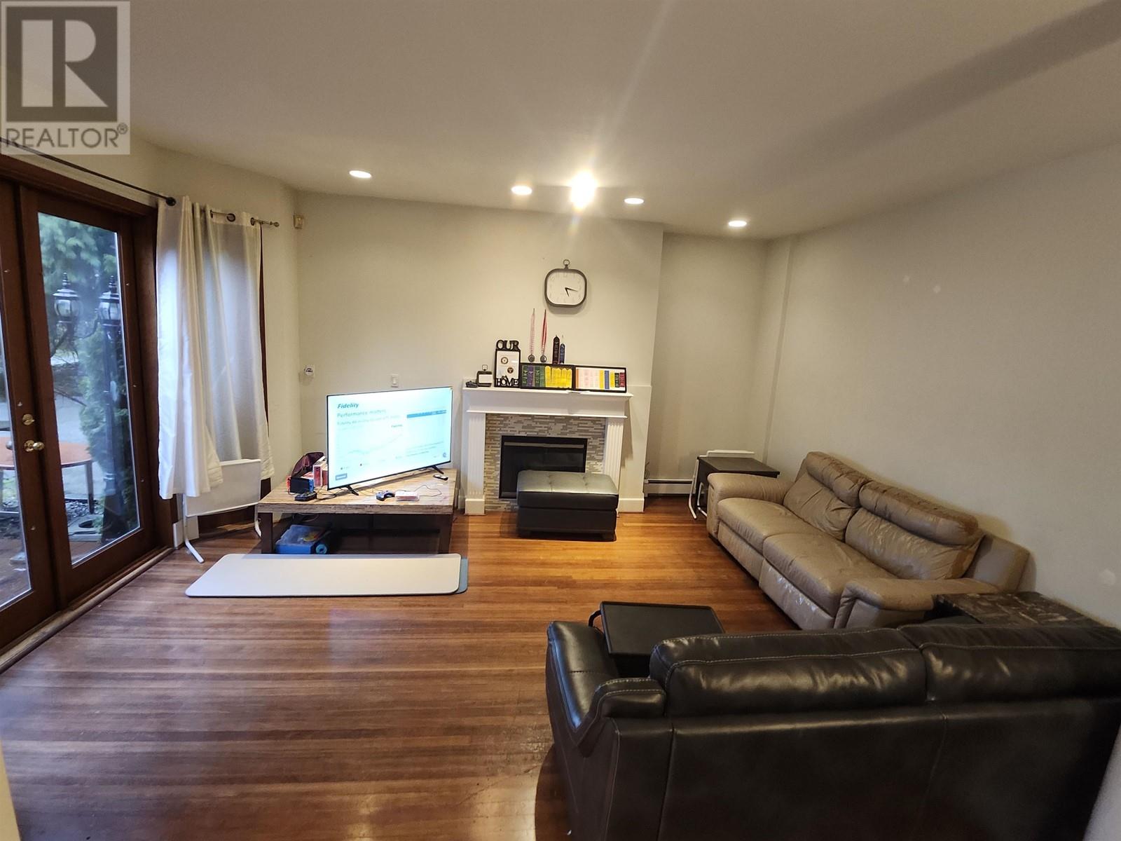 992 3rd Street, West Vancouver, British Columbia  V7T 2J3 - Photo 7 - R2951763