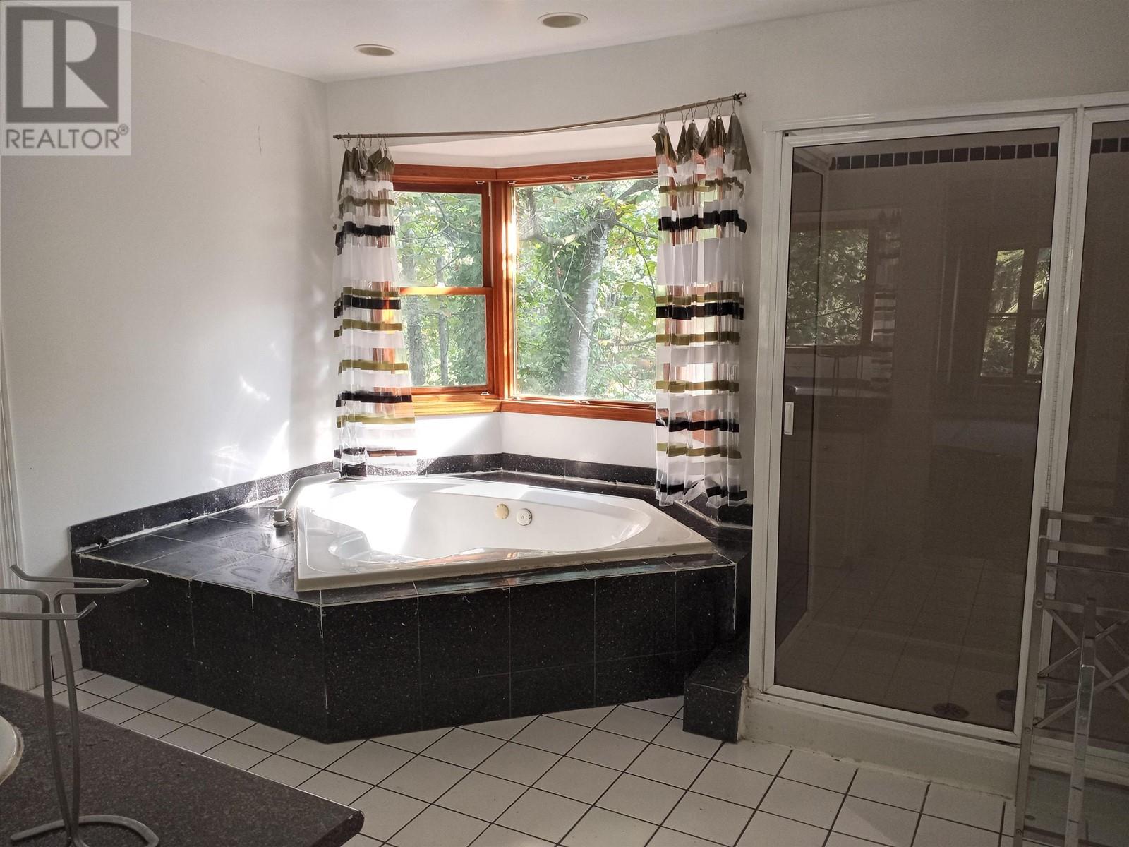 992 3rd Street, West Vancouver, British Columbia  V7T 2J3 - Photo 25 - R2951763