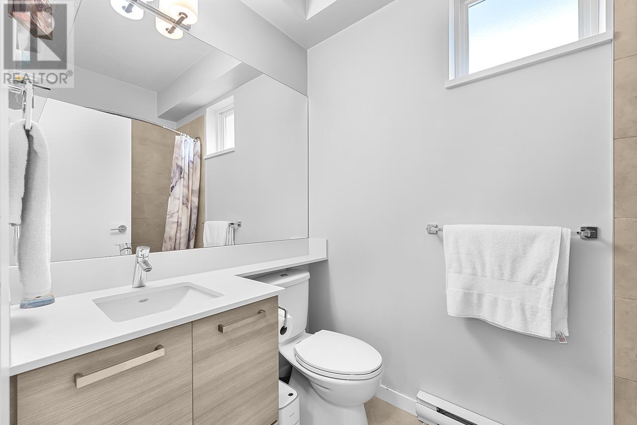 Listing Picture 19 of 26 : 10 6965 HASTINGS STREET, Burnaby / 本拿比 - 魯藝地產 Yvonne Lu Group - MLS Medallion Club Member