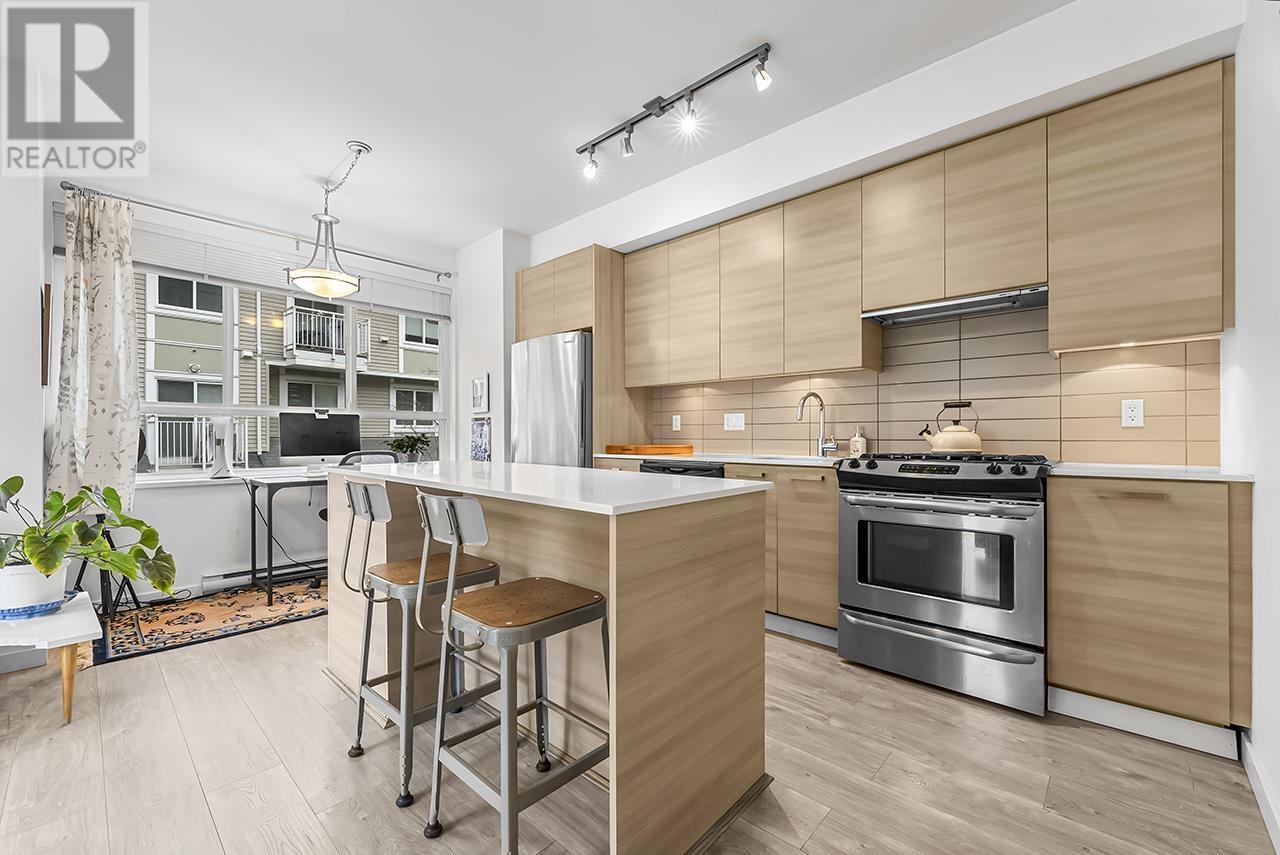 Listing Picture 8 of 26 : 10 6965 HASTINGS STREET, Burnaby / 本拿比 - 魯藝地產 Yvonne Lu Group - MLS Medallion Club Member