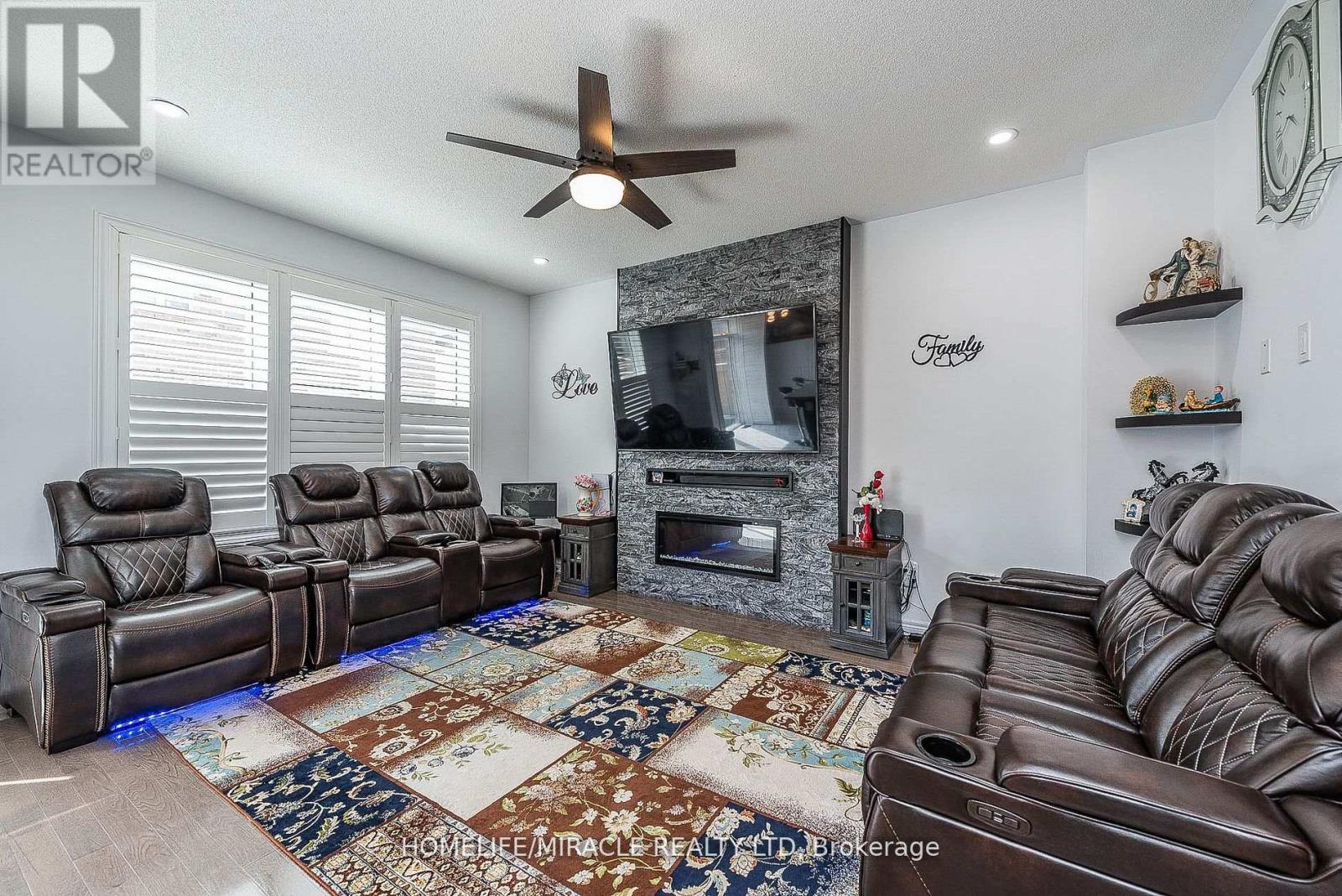 17 Bachelor Street, Brampton, Ontario  L7A 5B1 - Photo 12 - W12017998