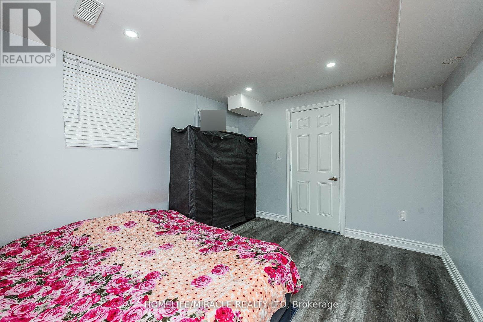 17 Bachelor Street, Brampton, Ontario  L7A 5B1 - Photo 38 - W12017998