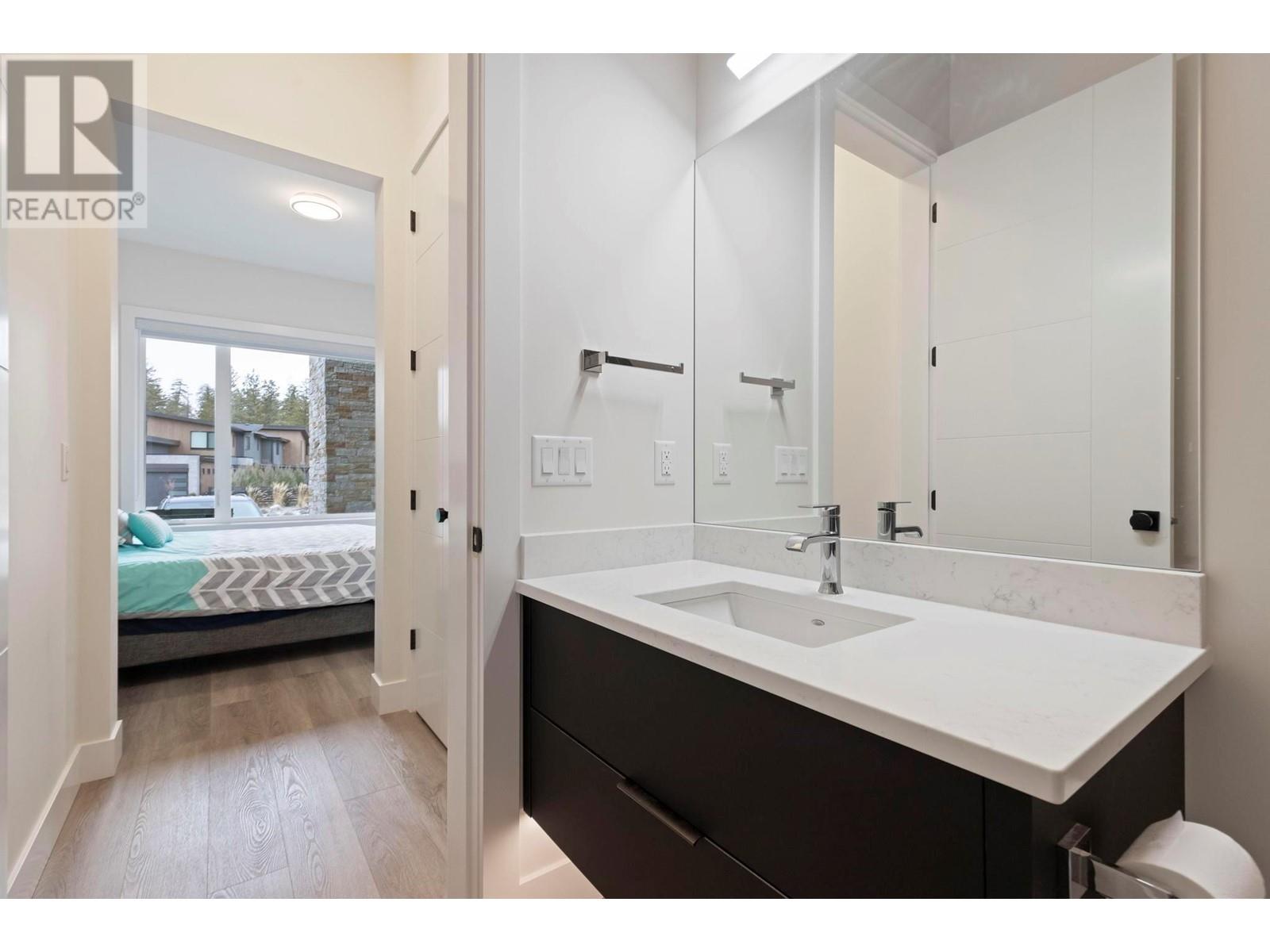 10245 Beacon Hill Drive, Lake Country, British Columbia  V4V 0A9 - Photo 22 - 10339975