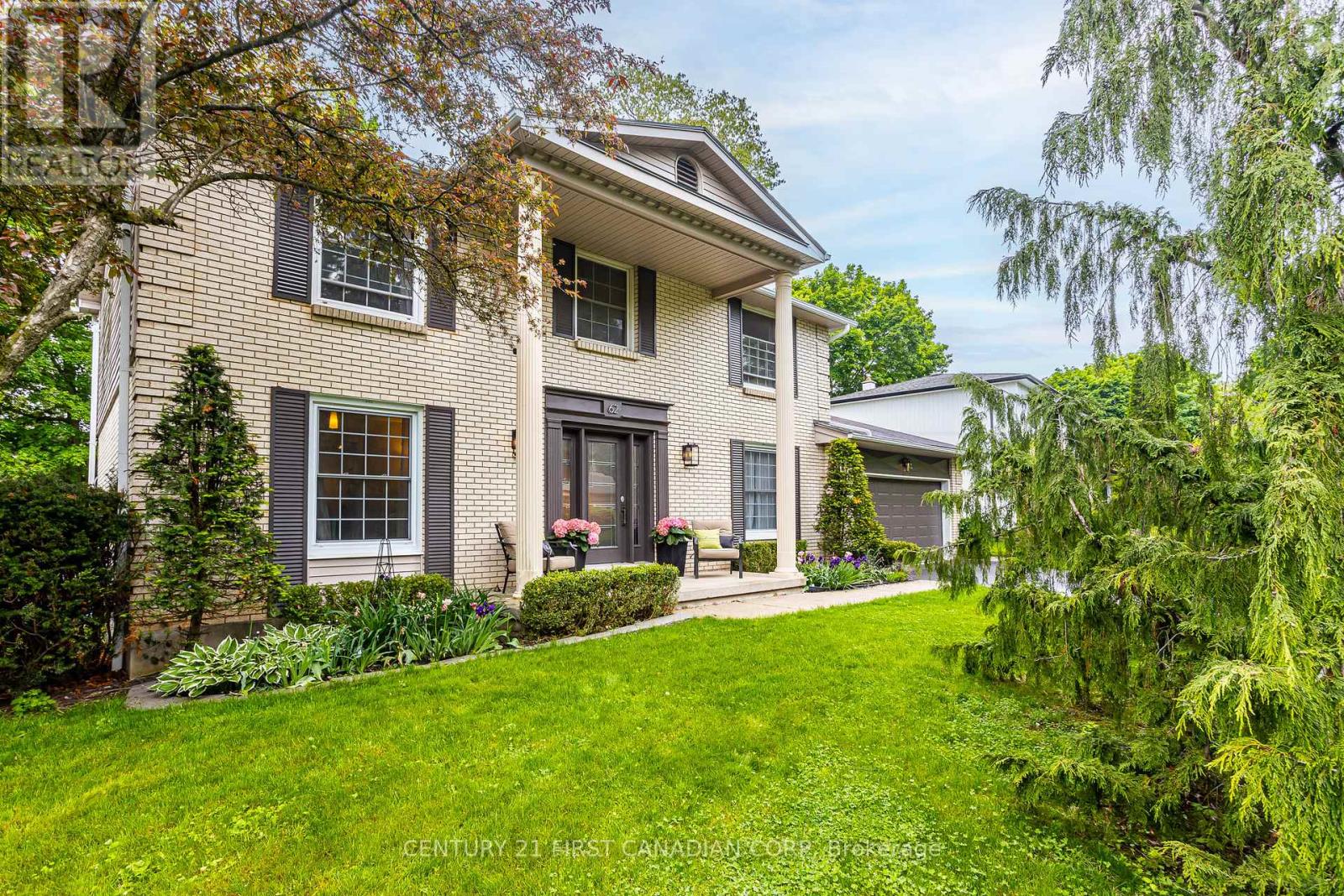 Property at 62 HAMPTON CRESCENT image 2