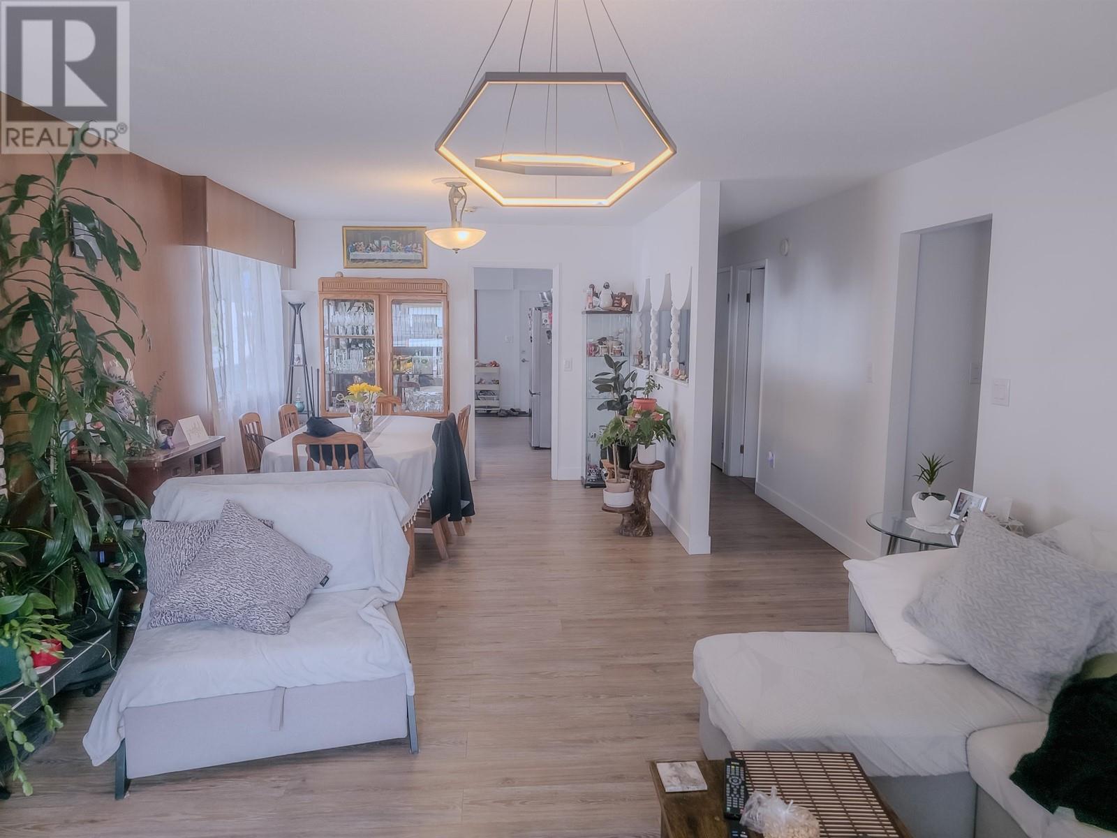 3011 E 29th Avenue, Vancouver, British Columbia  V5R 1V9 - Photo 6 - R2978996