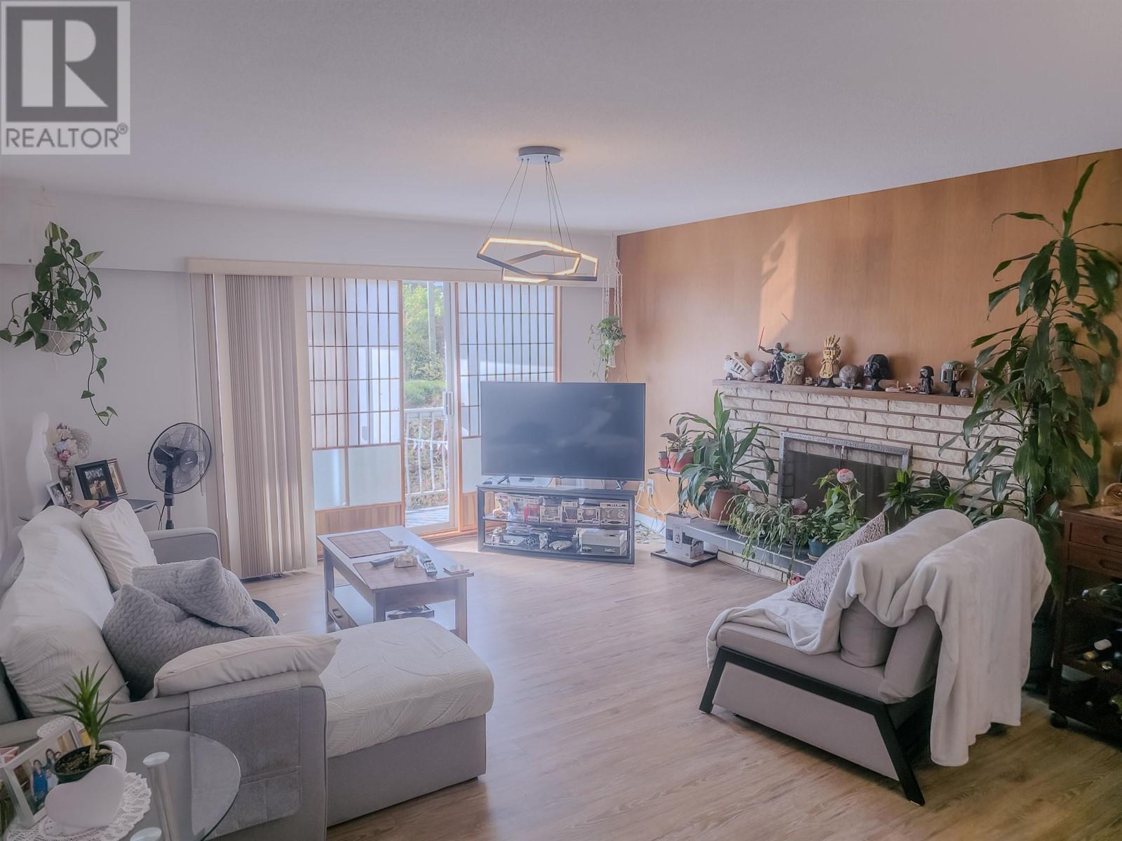 3011 E 29th Avenue, Vancouver, British Columbia  V5R 1V9 - Photo 5 - R2978996