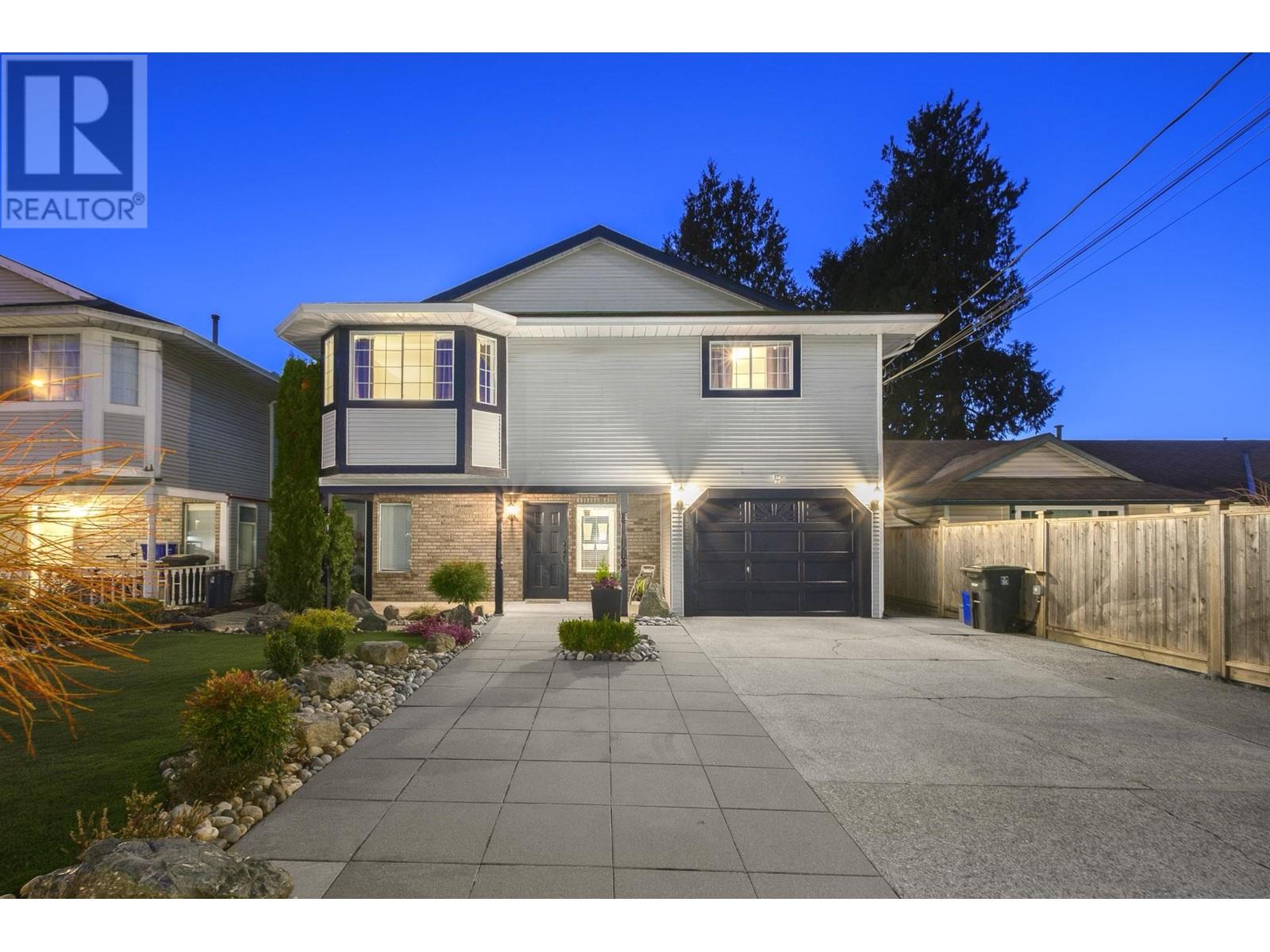 12229 194a Street, Pitt Meadows, British Columbia  V2Y 2M9 - Photo 2 - R2980767
