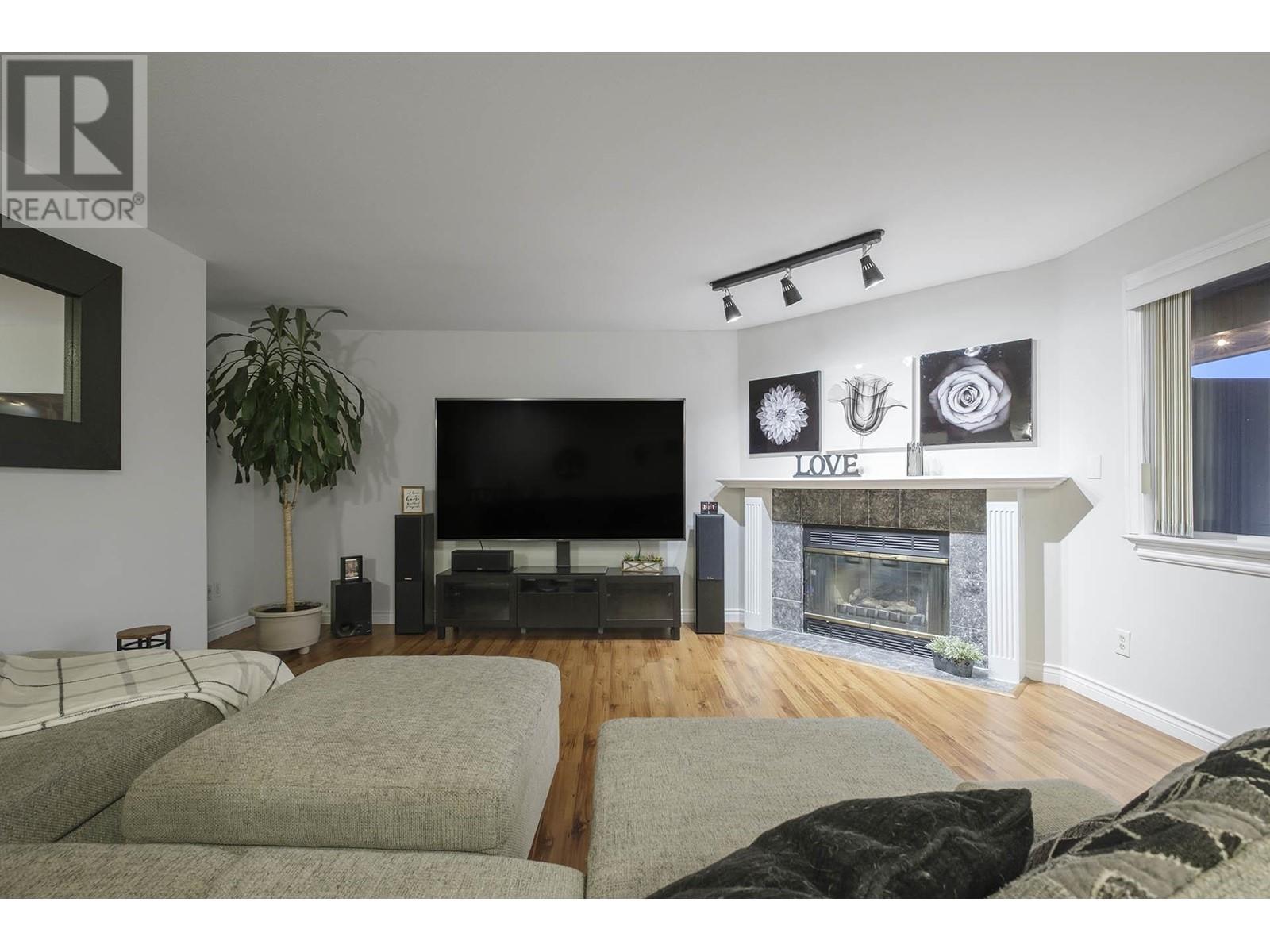 12229 194a Street, Pitt Meadows, British Columbia  V2Y 2M9 - Photo 4 - R2980767