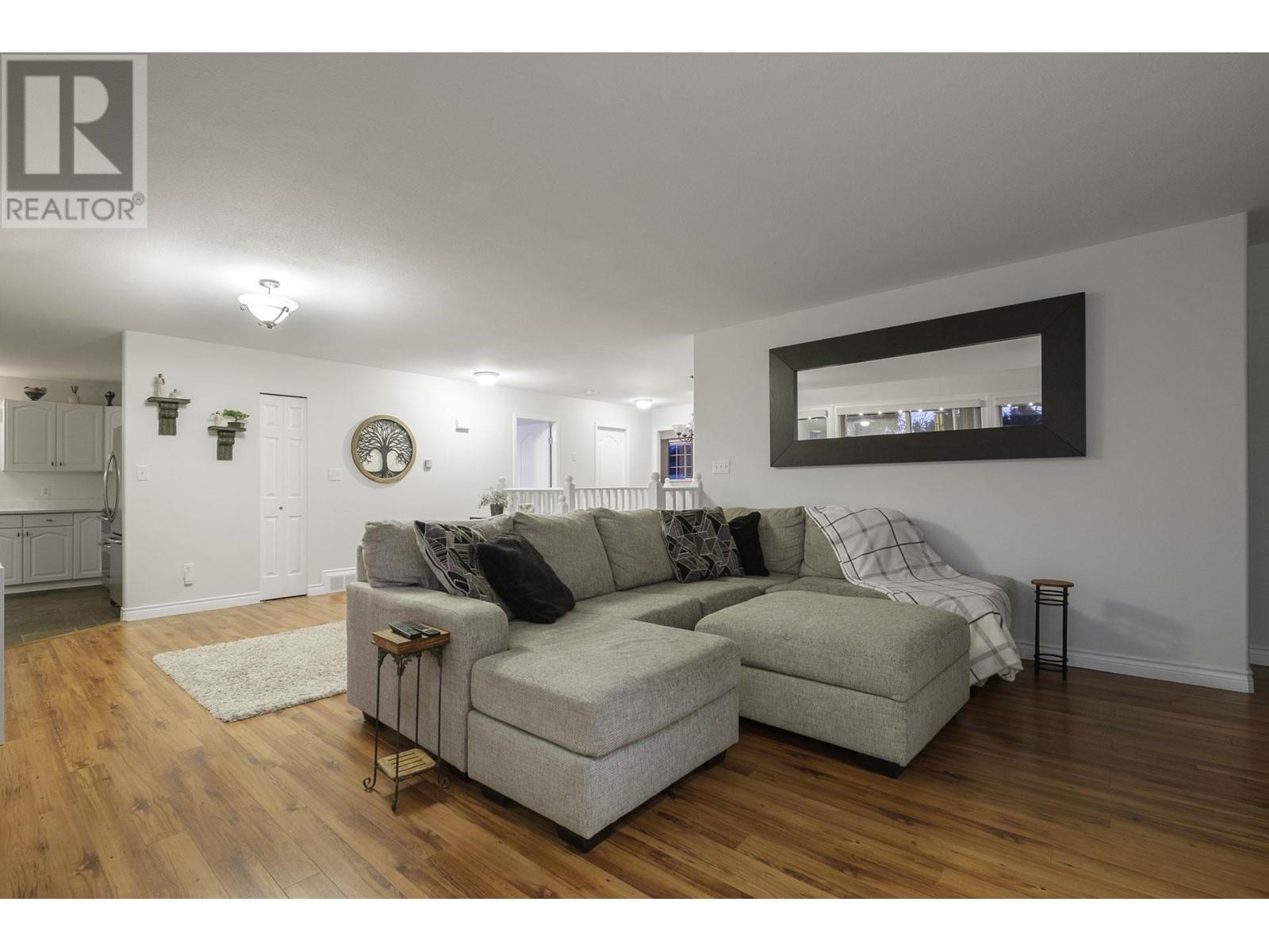 12229 194a Street, Pitt Meadows, British Columbia  V2Y 2M9 - Photo 9 - R2980767
