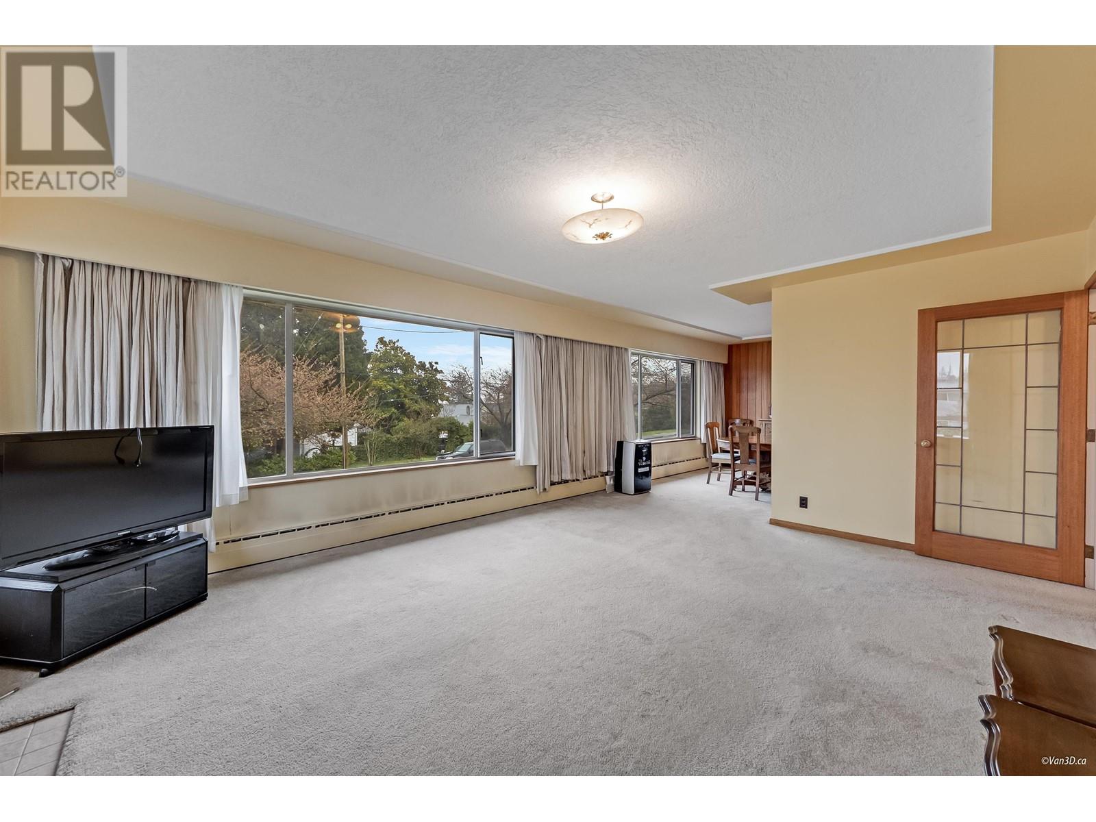 7635 Joffre Street, Burnaby, British Columbia  V5J 3K6 - Photo 13 - R2981090