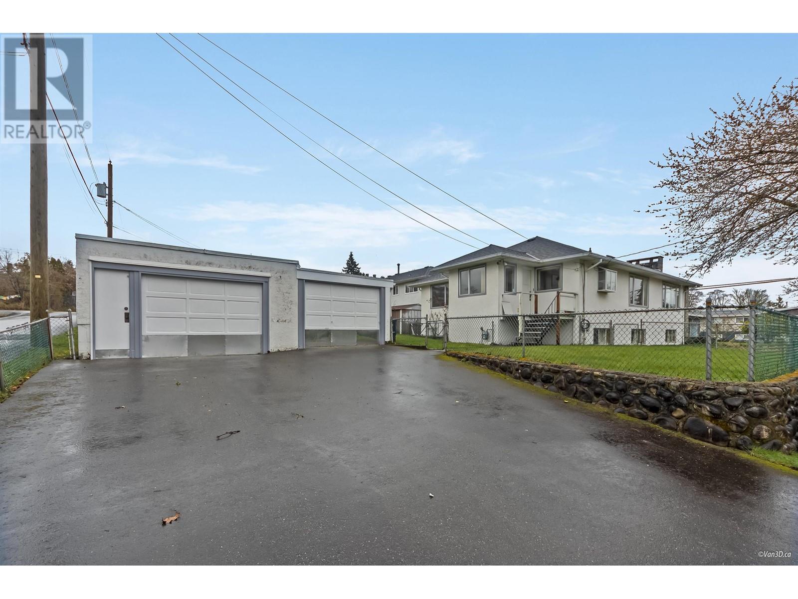 7635 Joffre Street, Burnaby, British Columbia  V5J 3K6 - Photo 3 - R2981090