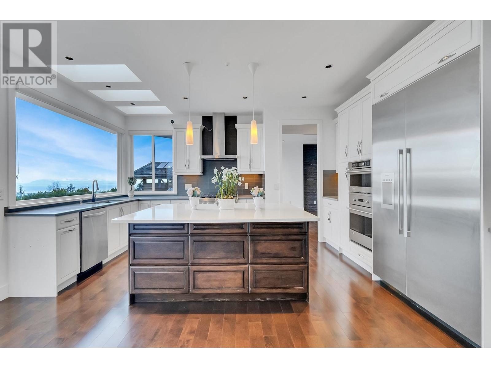 2278 Orchard Lane, West Vancouver, British Columbia  V7V 4X6 - Photo 10 - R2981108