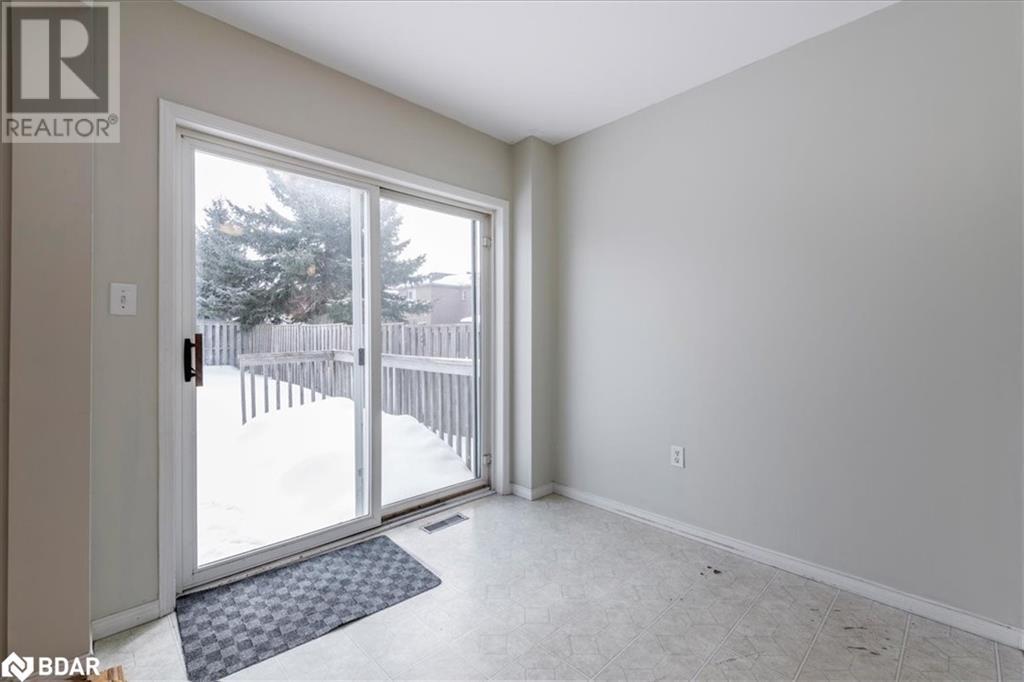 17 Timothy Lane, Barrie, Ontario  L4N 9Z6 - Photo 9 - 40703811