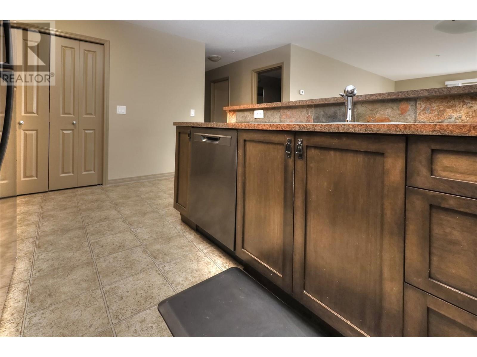 4884 Stanley Street Unit# 210, Radium Hot Springs, British Columbia  V0A 1M0 - Photo 16 - 10337142