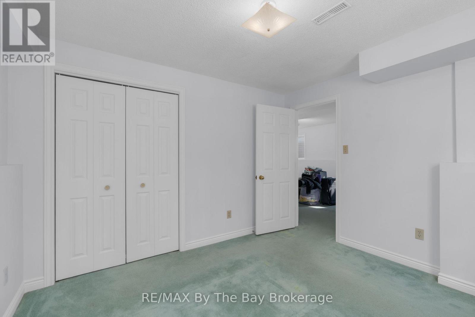60 Dyer Drive, Wasaga Beach, Ontario  L9Z 1E2 - Photo 29 - S12038247