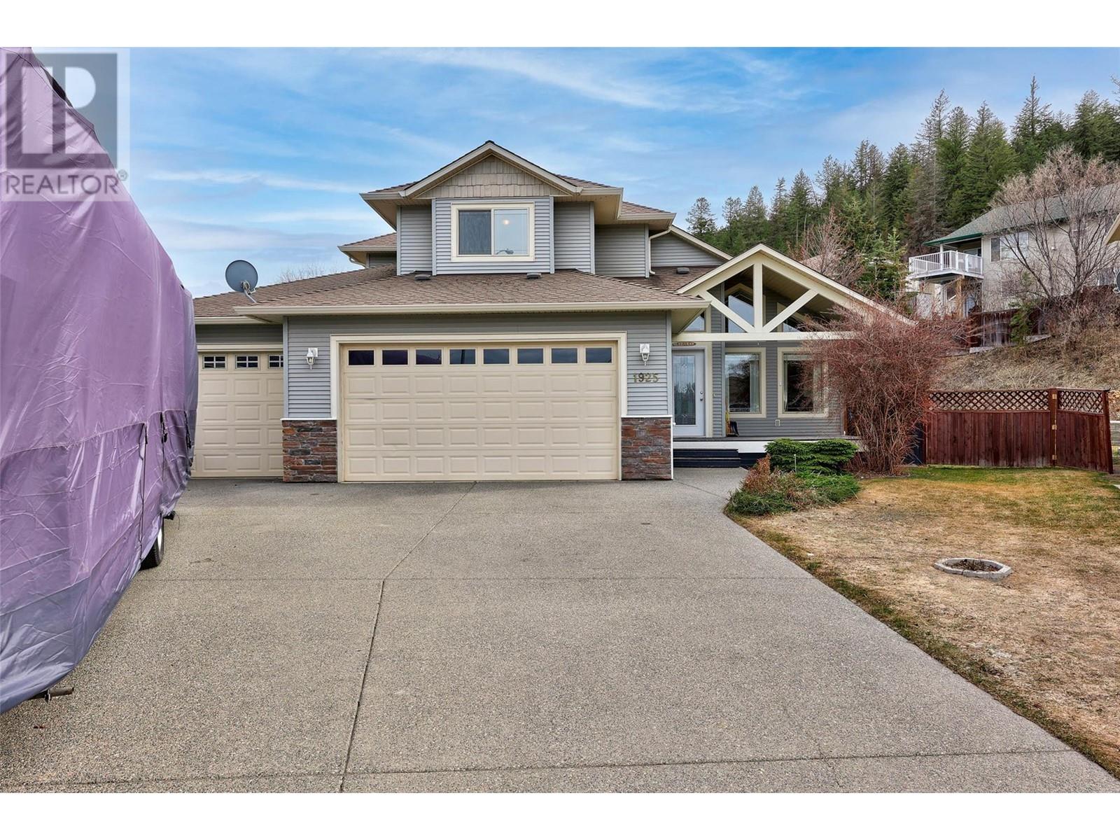 Property at 1925 Englemann Court image 2