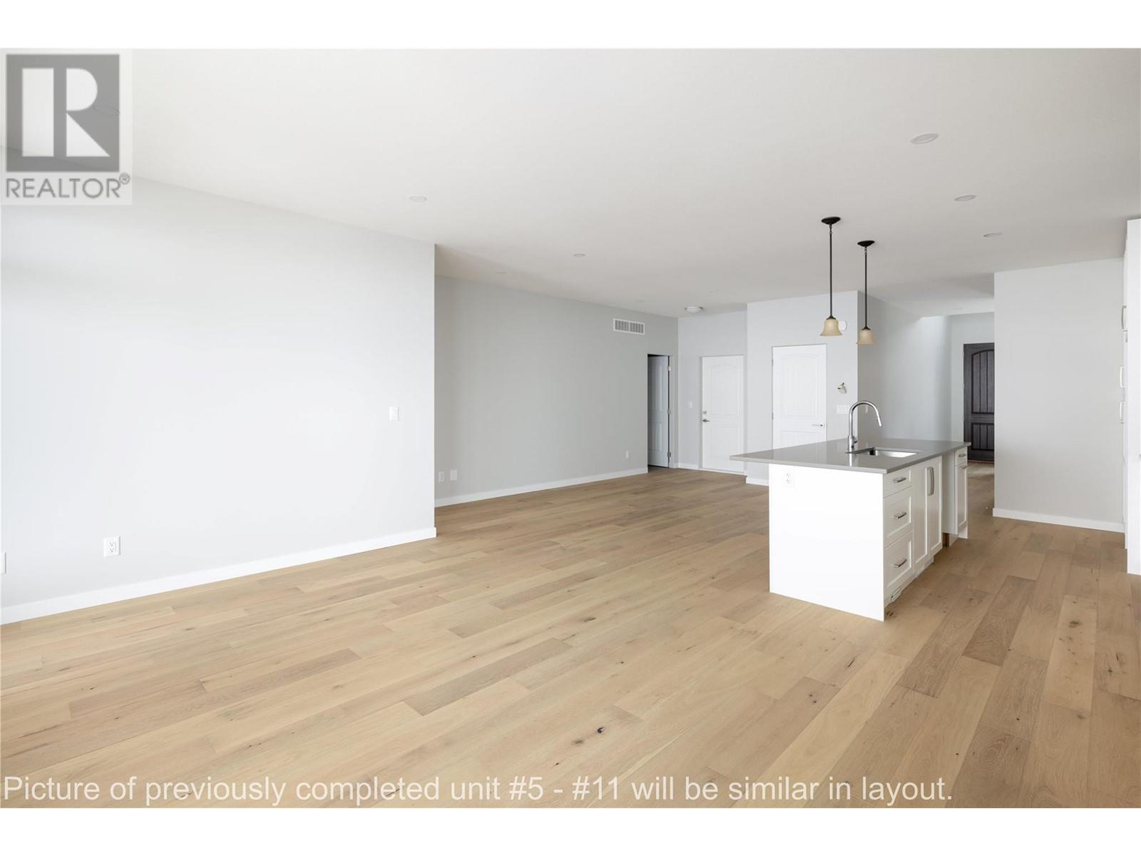 595 Vineyard Way N Unit# 11, Vernon, British Columbia  V1H 2M2 - Photo 6 - 10314621