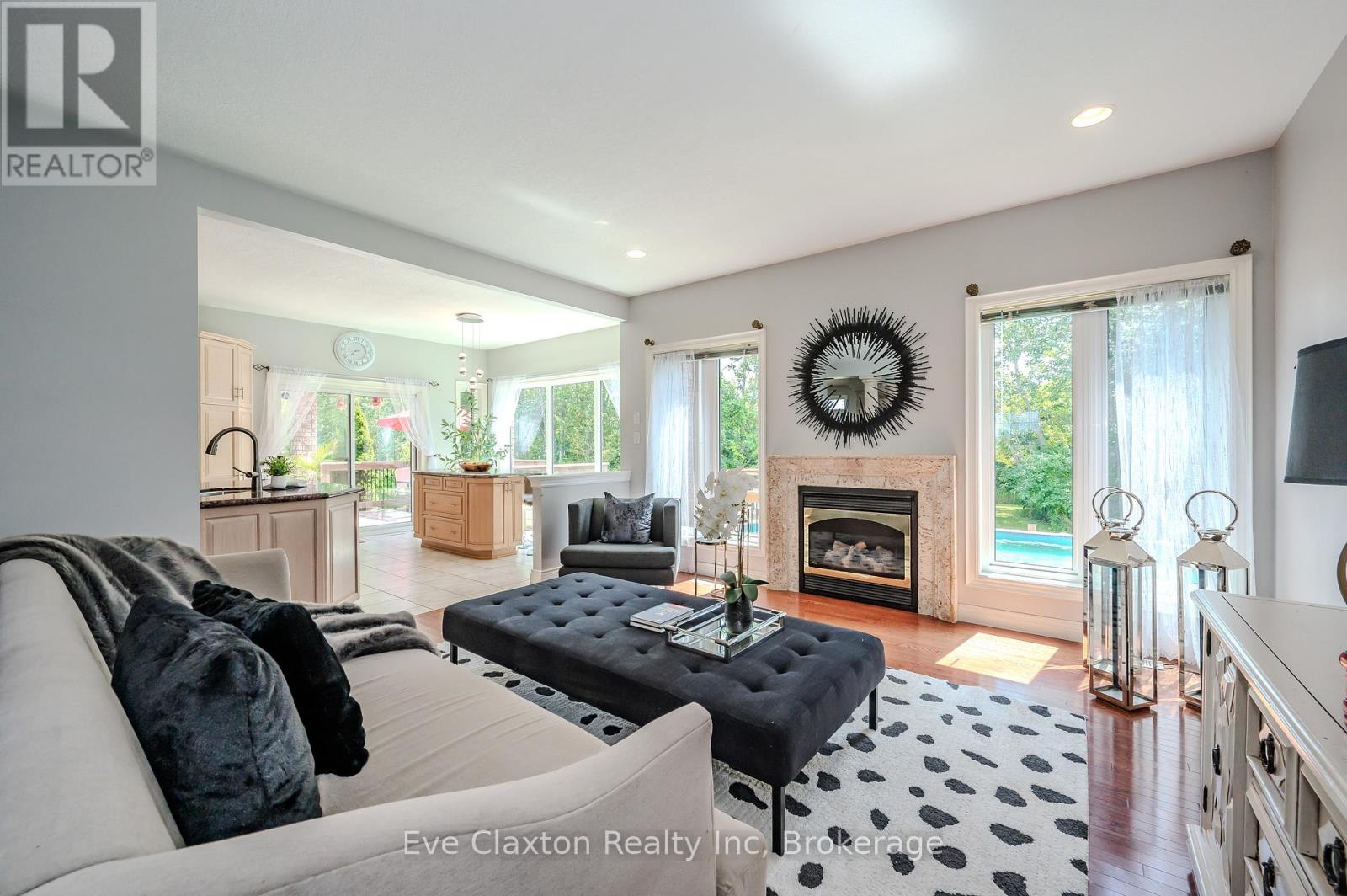 5946 86 Line, Woolwich, Ontario  N0B 2V0 - Photo 8 - X12038246