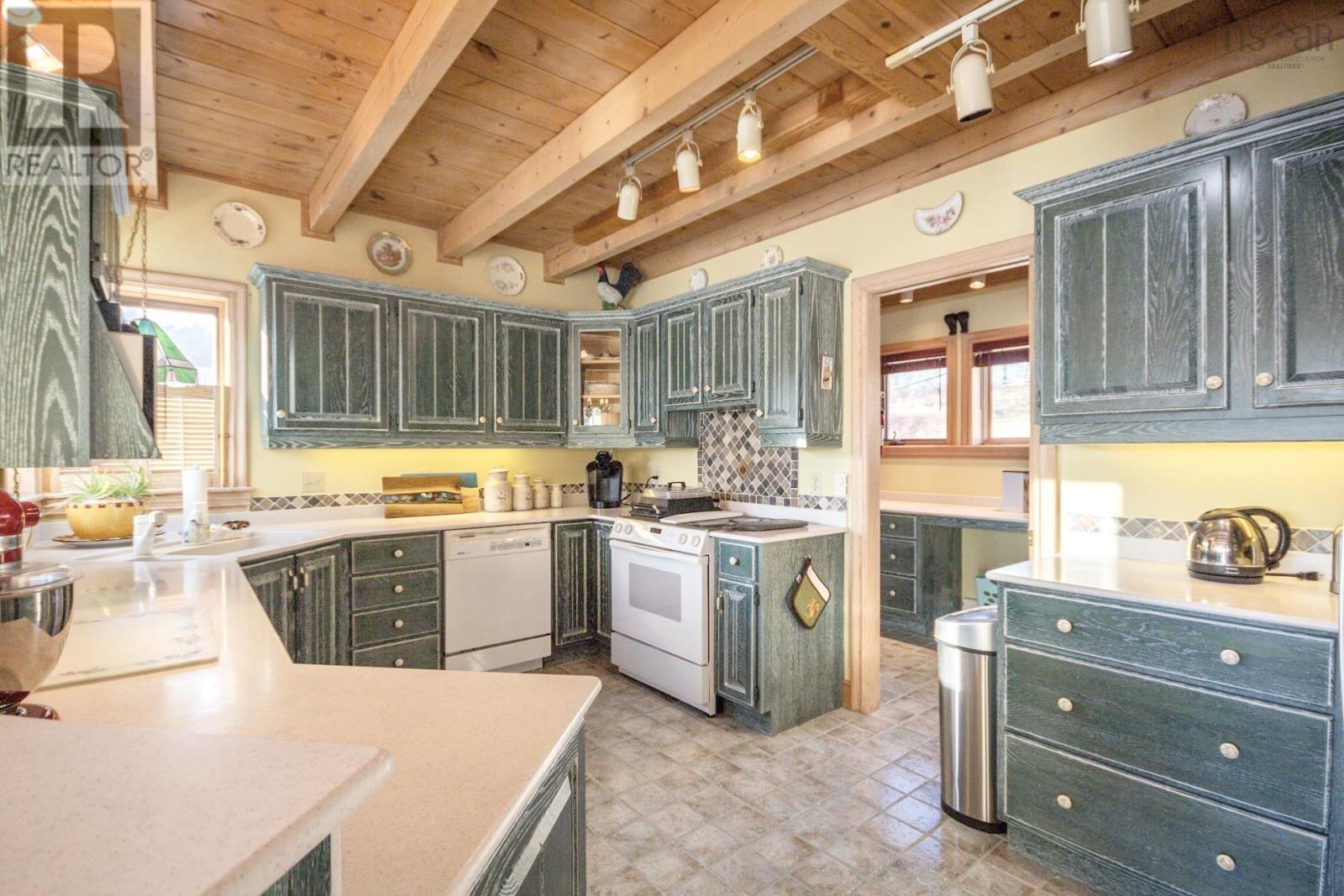 567 Shore Drive, Bedford, Nova Scotia  B4A 2C7 - Photo 12 - 202505654