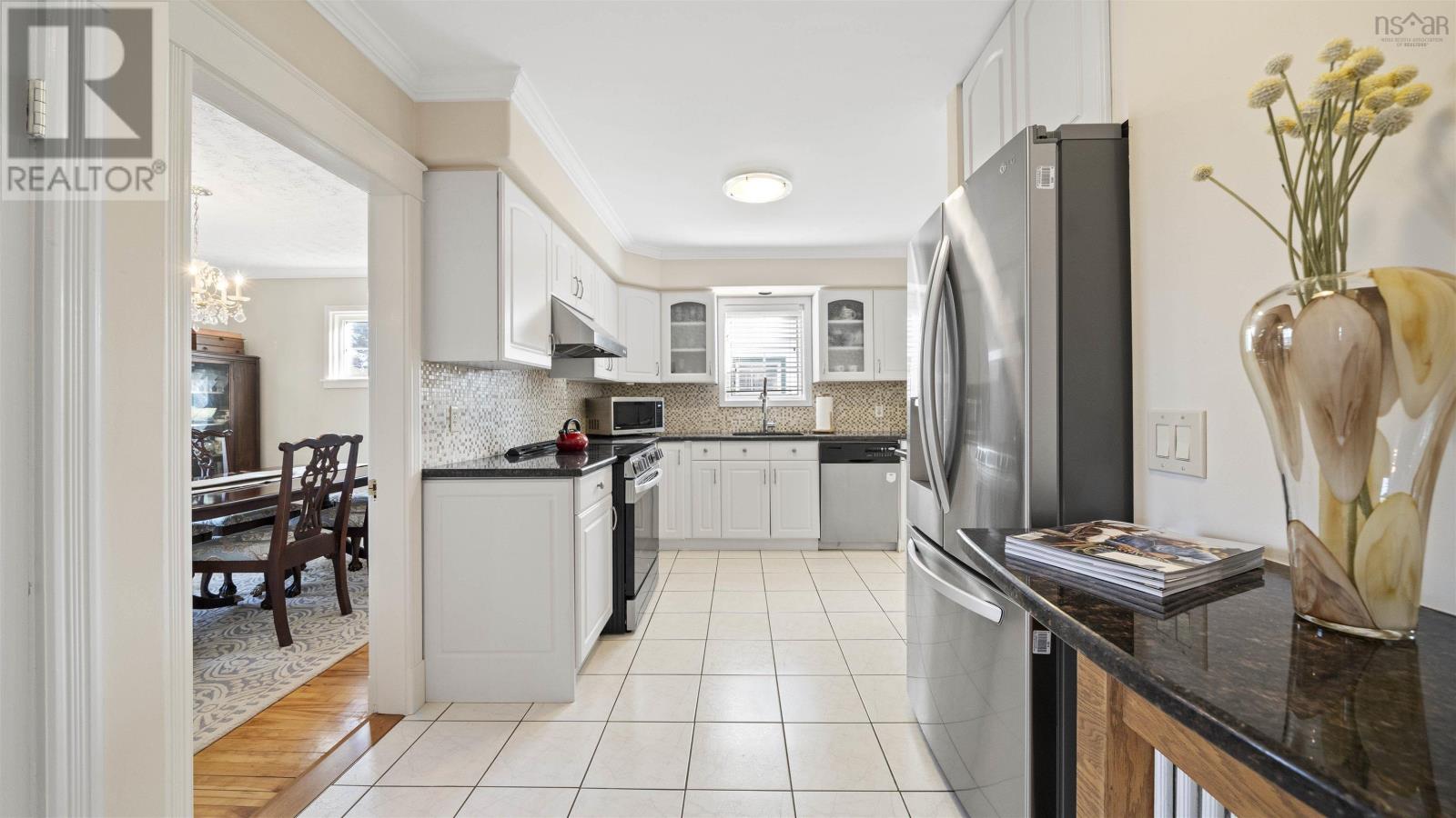 5826 Pine Hill Drive, Halifax, Nova Scotia  B3H 1E5 - Photo 11 - 202505662