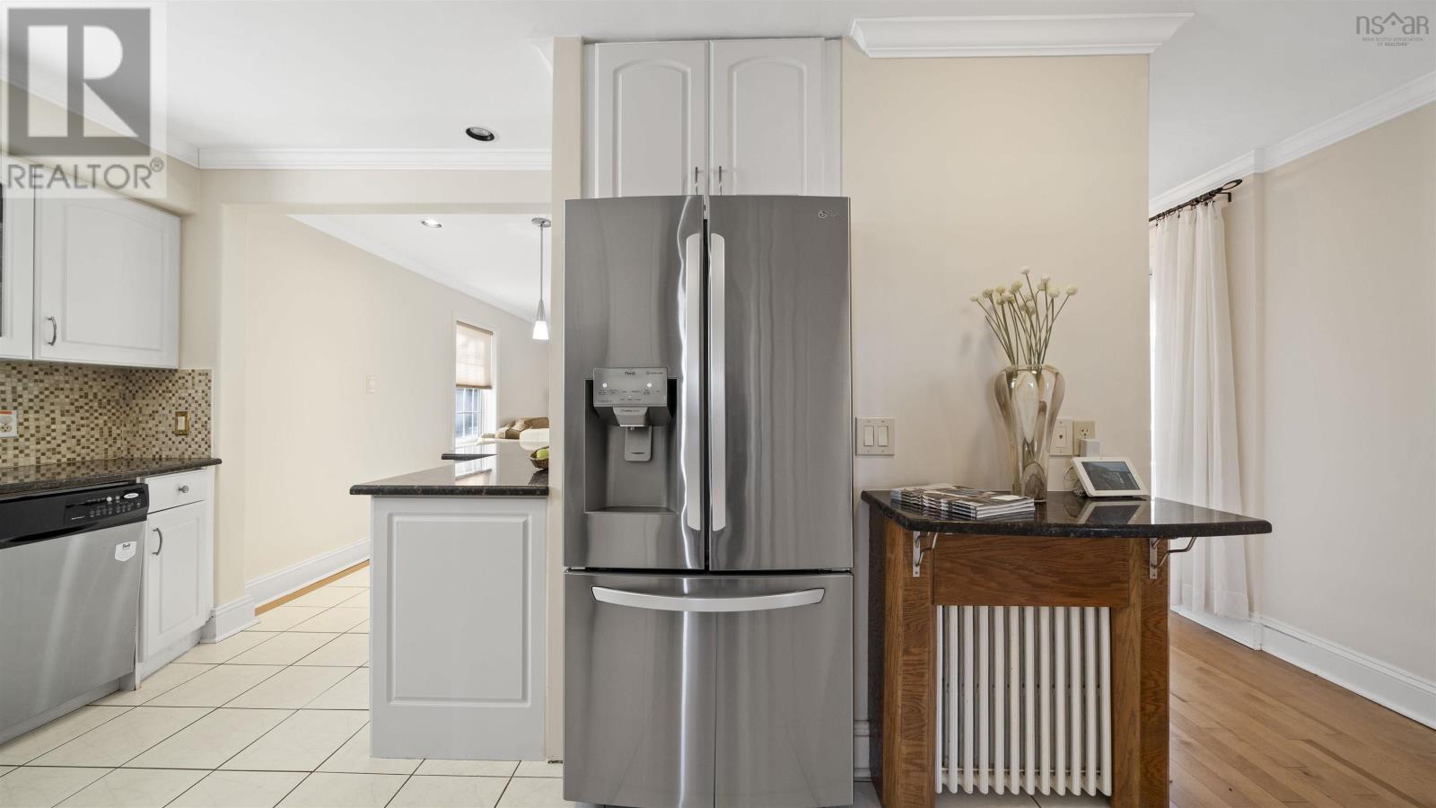 5826 Pine Hill Drive, Halifax, Nova Scotia  B3H 1E5 - Photo 12 - 202505662