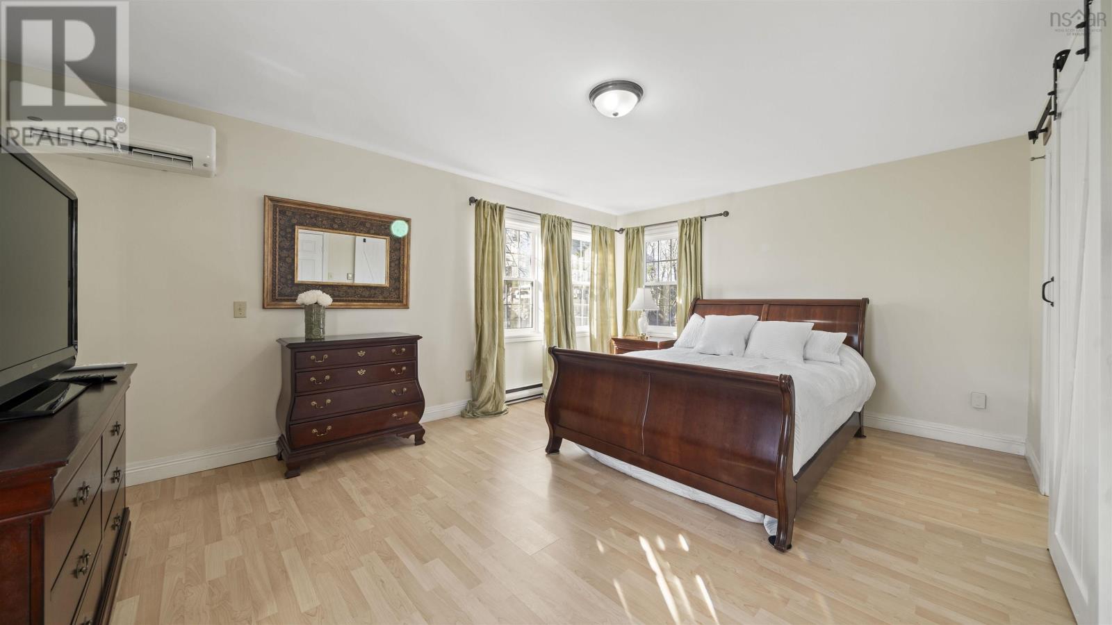 5826 Pine Hill Drive, Halifax, Nova Scotia  B3H 1E5 - Photo 23 - 202505662