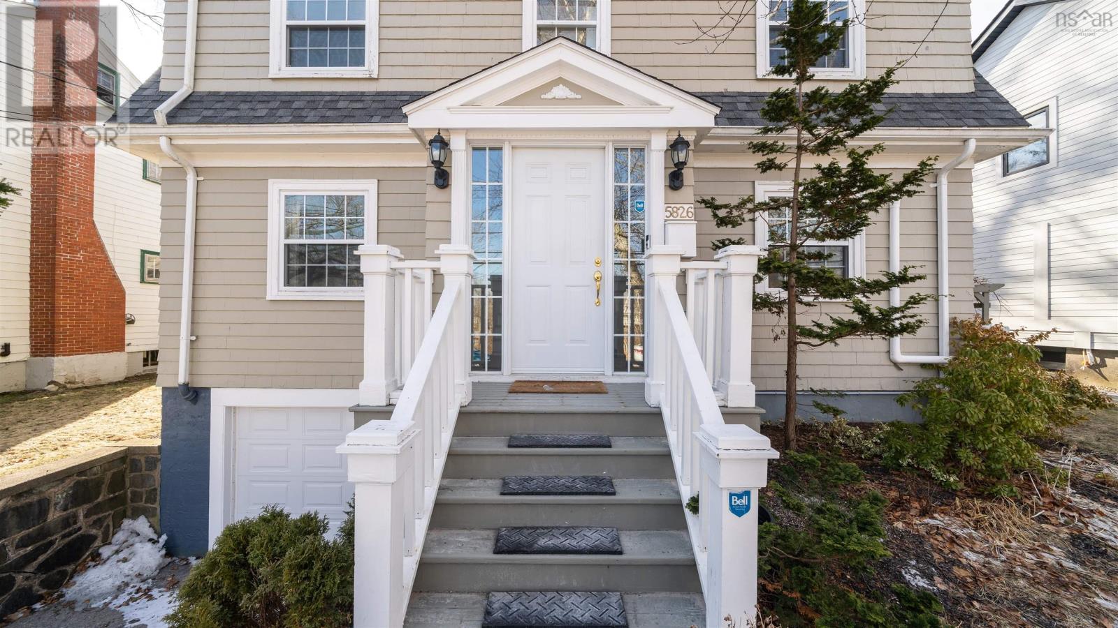 5826 Pine Hill Drive, Halifax, Nova Scotia  B3H 1E5 - Photo 3 - 202505662