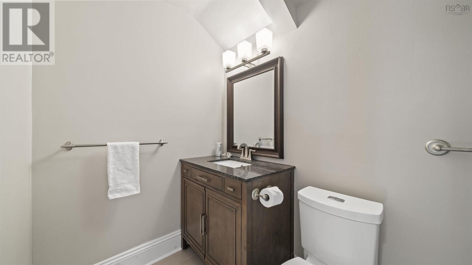 5826 Pine Hill Drive, Halifax, Nova Scotia  B3H 1E5 - Photo 35 - 202505662