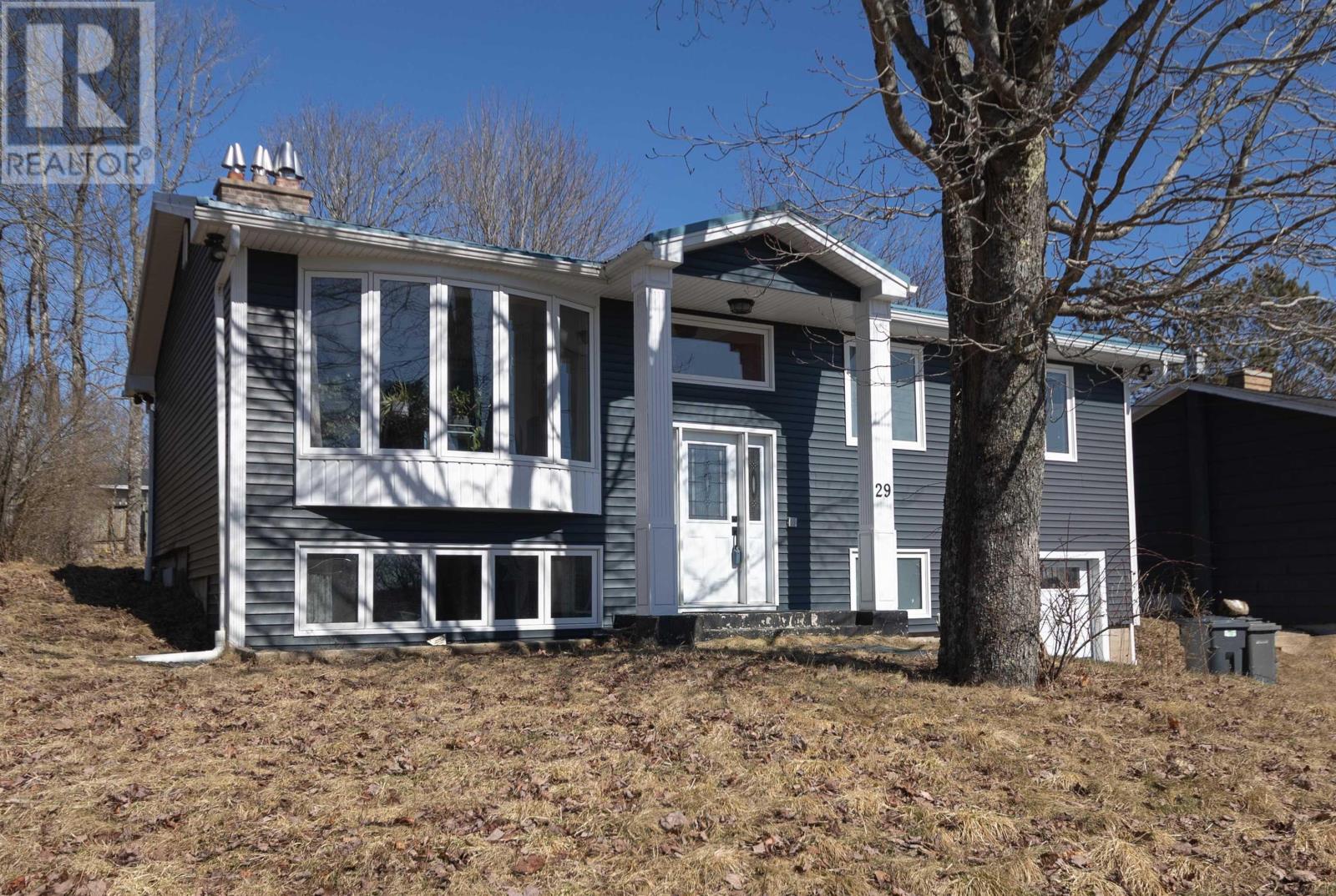 29 Queens Court, lower sackville, Nova Scotia