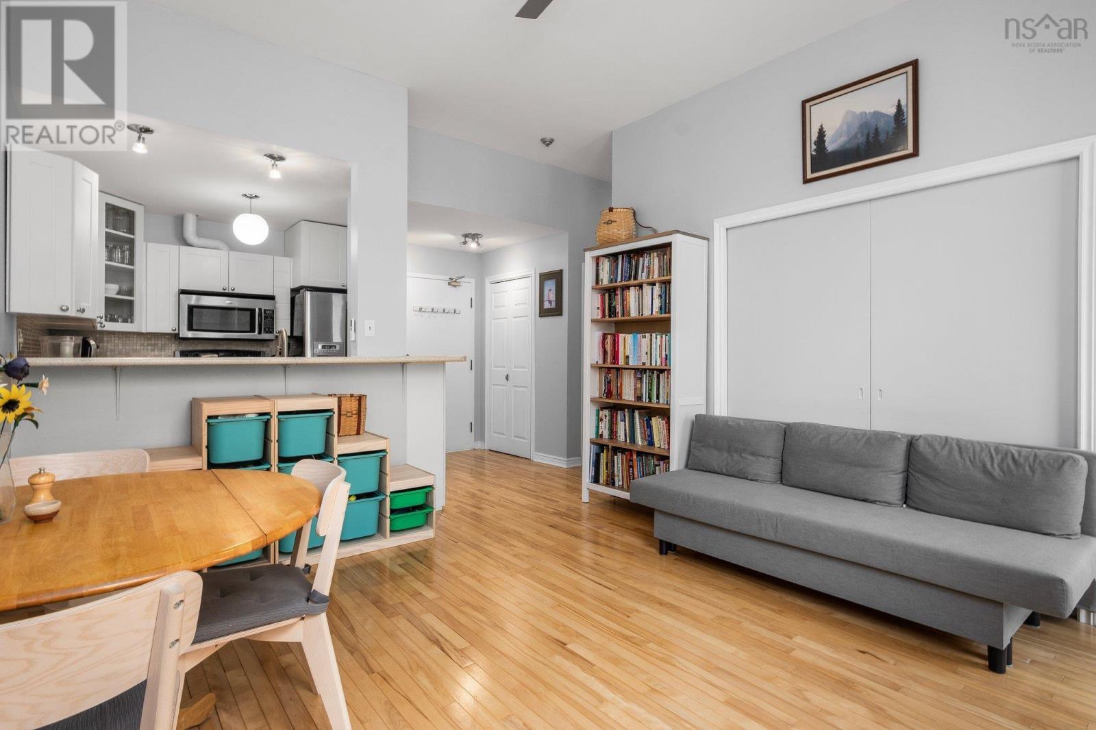 204 215 King Street, Bridgewater, Nova Scotia  B4V 1A6 - Photo 19 - 202505676