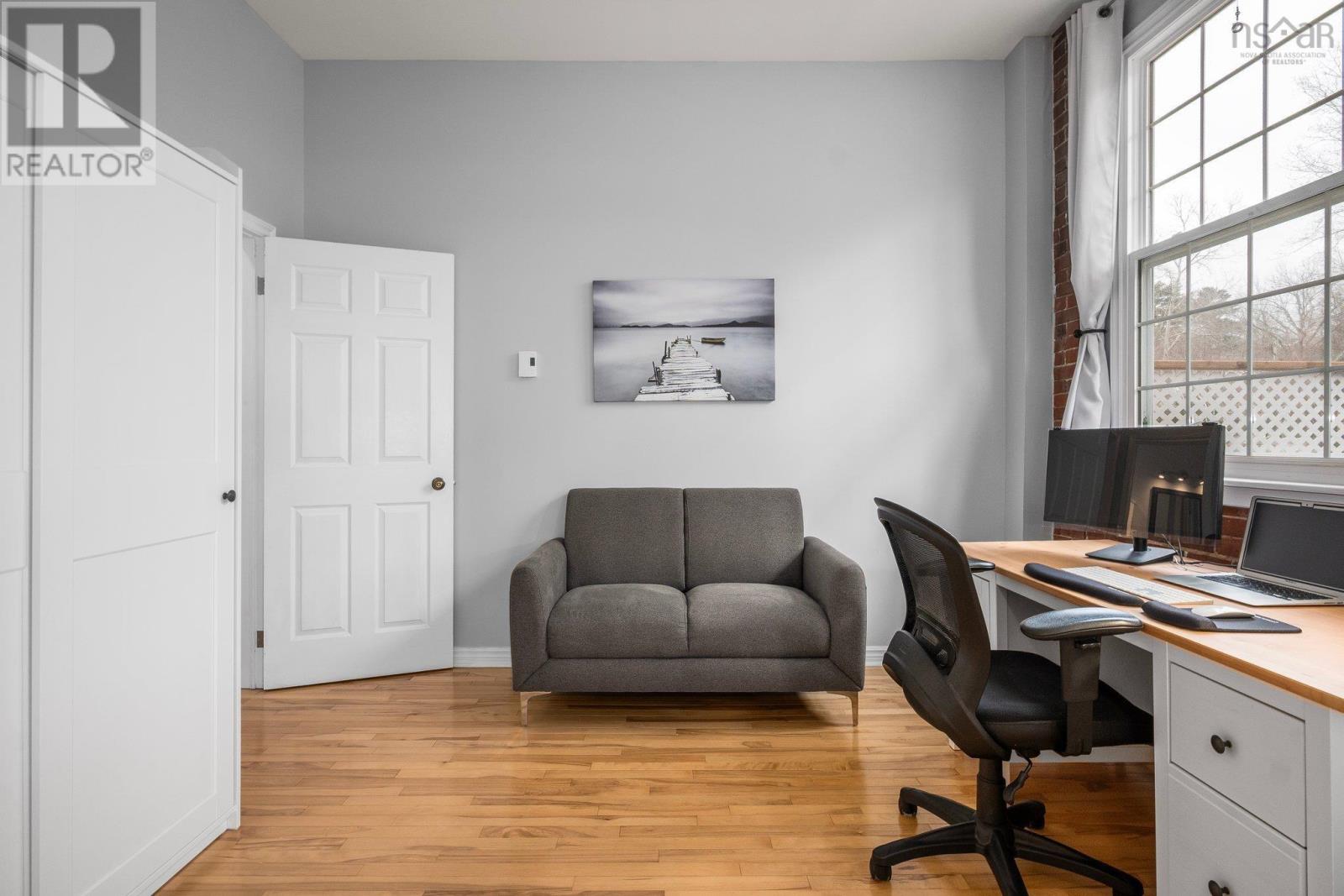 204 215 King Street, Bridgewater, Nova Scotia  B4V 1A6 - Photo 30 - 202505676