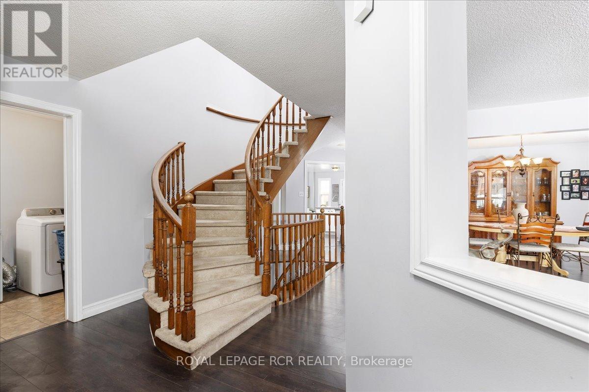 Property at 244 HOWARD CRESCENT image 5