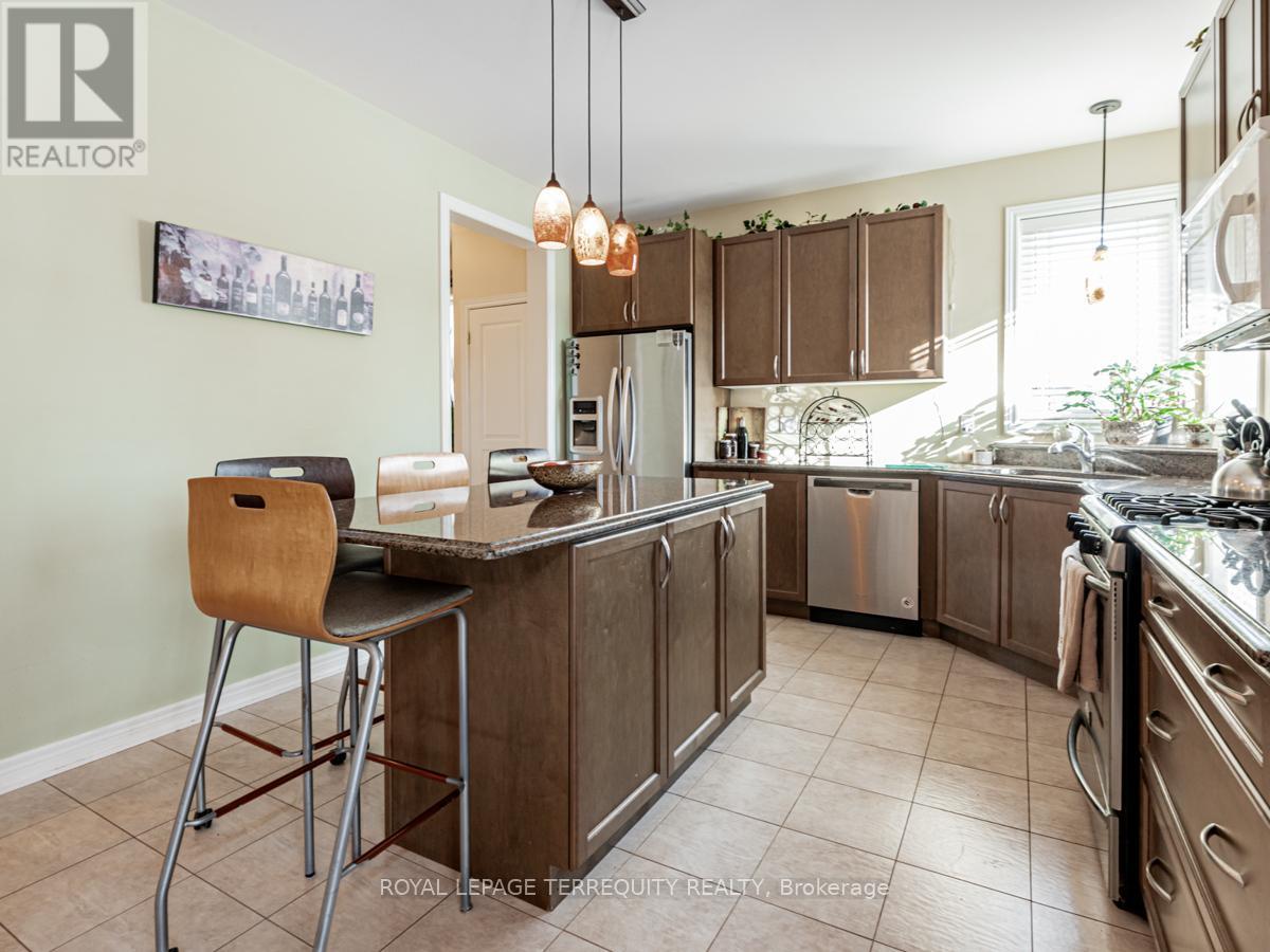 41 Mackenzie Court, Georgina, Ontario  L4P 0E1 - Photo 32 - N12038236