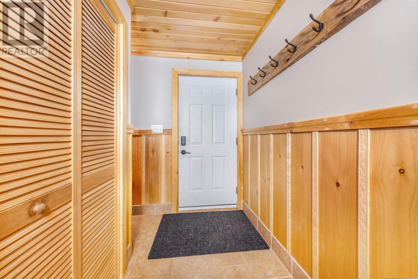 Property at 1114 St. Catherine's Road image 5