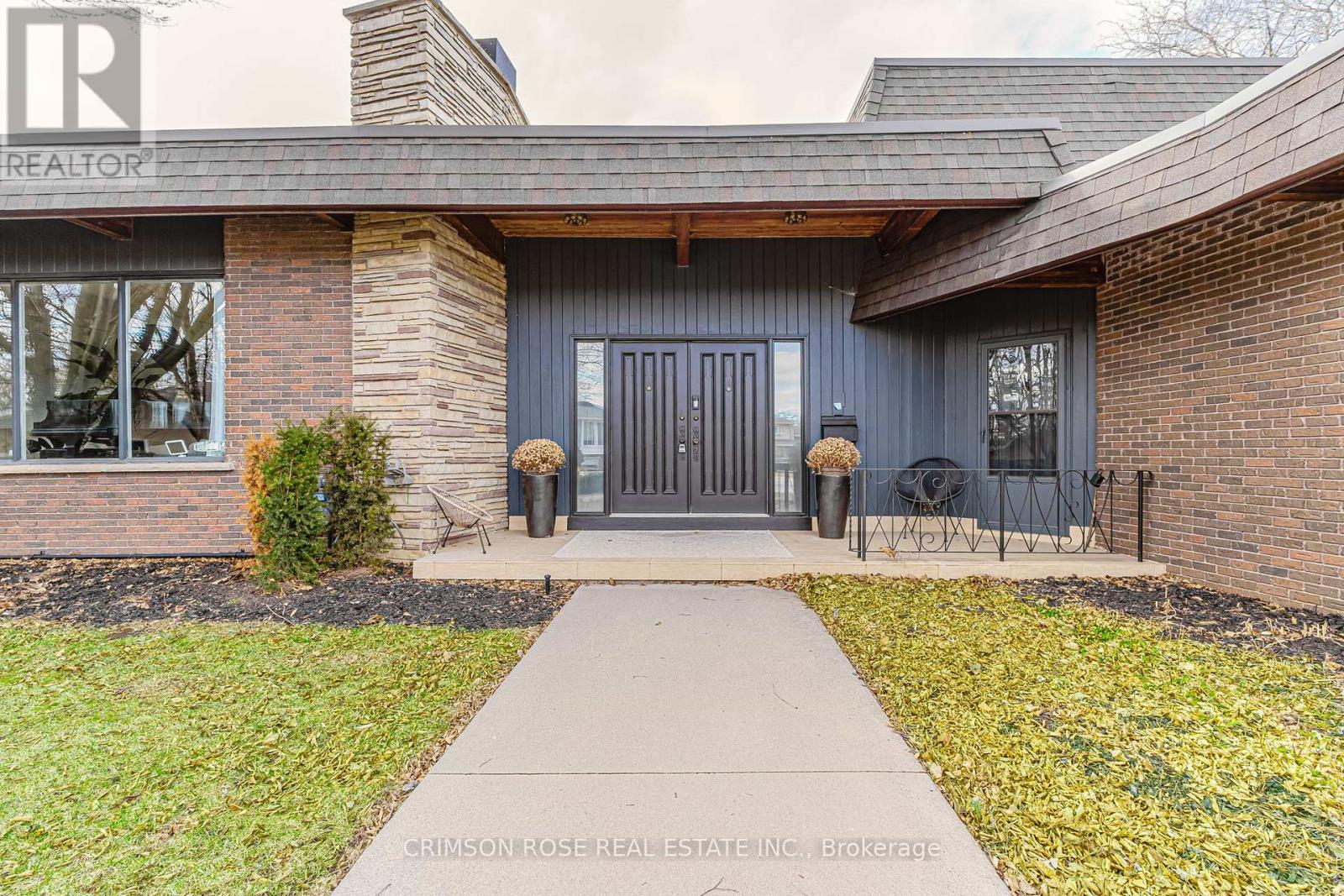 Property at 1 PYRAMID PLACE image 3