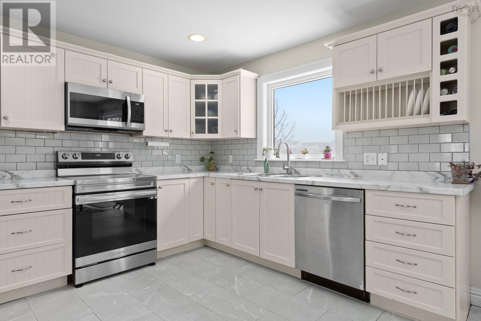 21 Red Fern Terrace, Halifax, Nova Scotia  B3S 1K8 - Photo 10 - 202505287