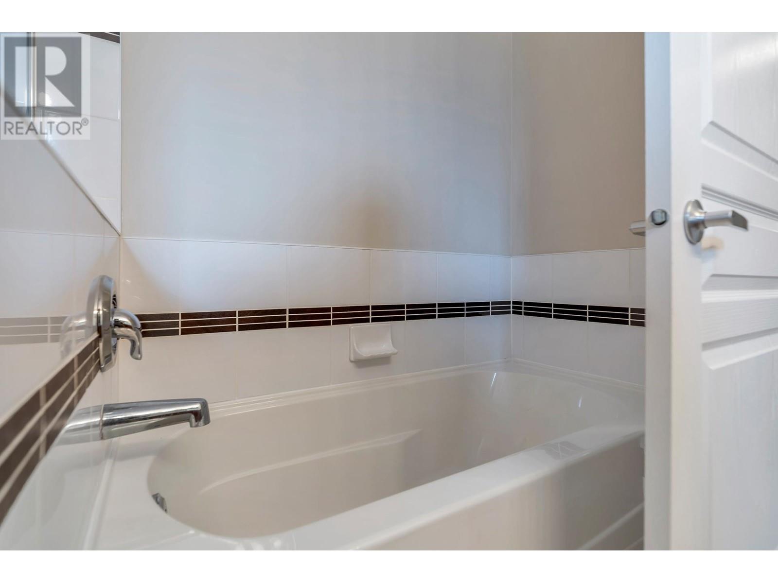 21 9833 Keefer Avenue, Richmond, British Columbia  V6Y 4M5 - Photo 25 - R2981074