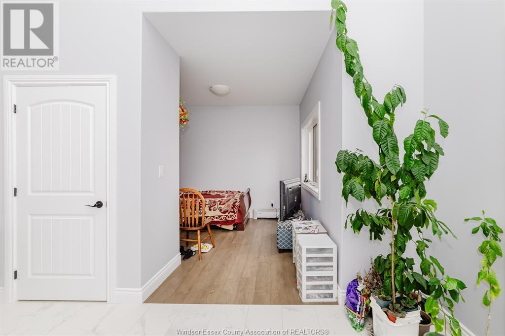 Property at 74 DUNDEE DRIVE image 5