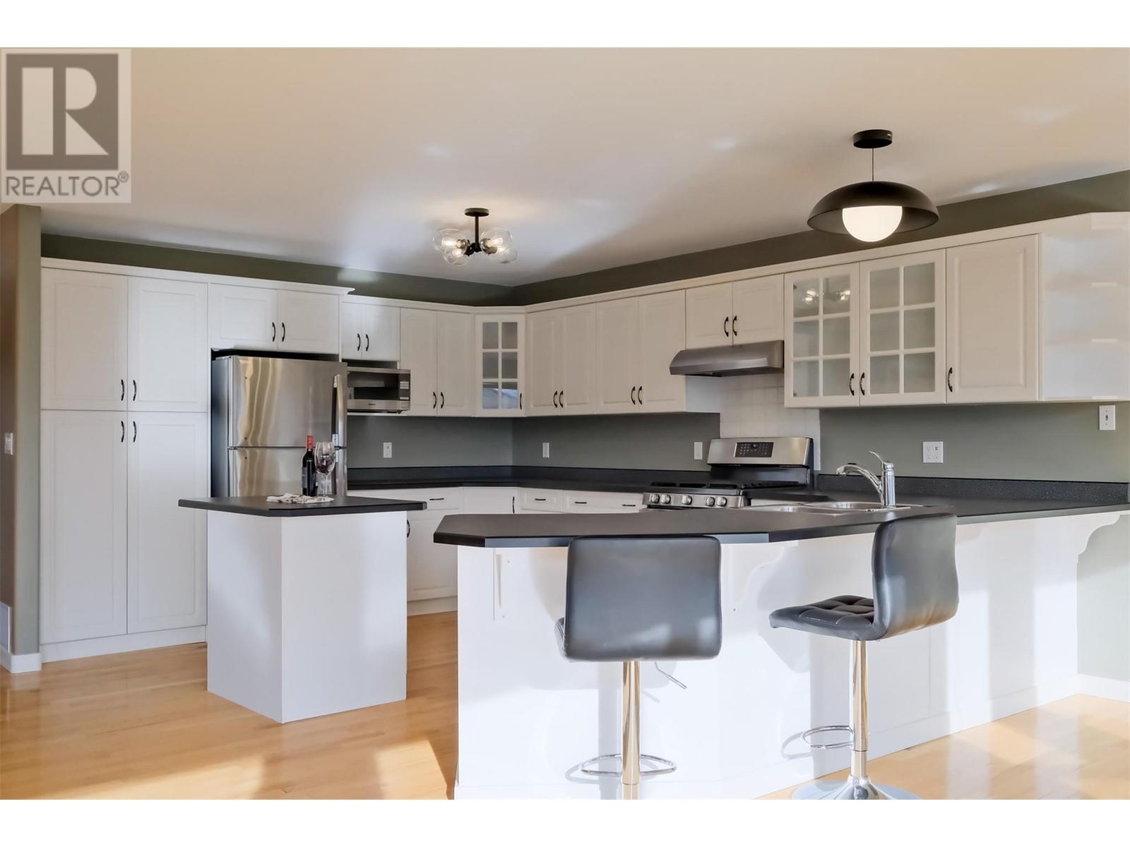 Property at 1893 Sandstone Drive image 2