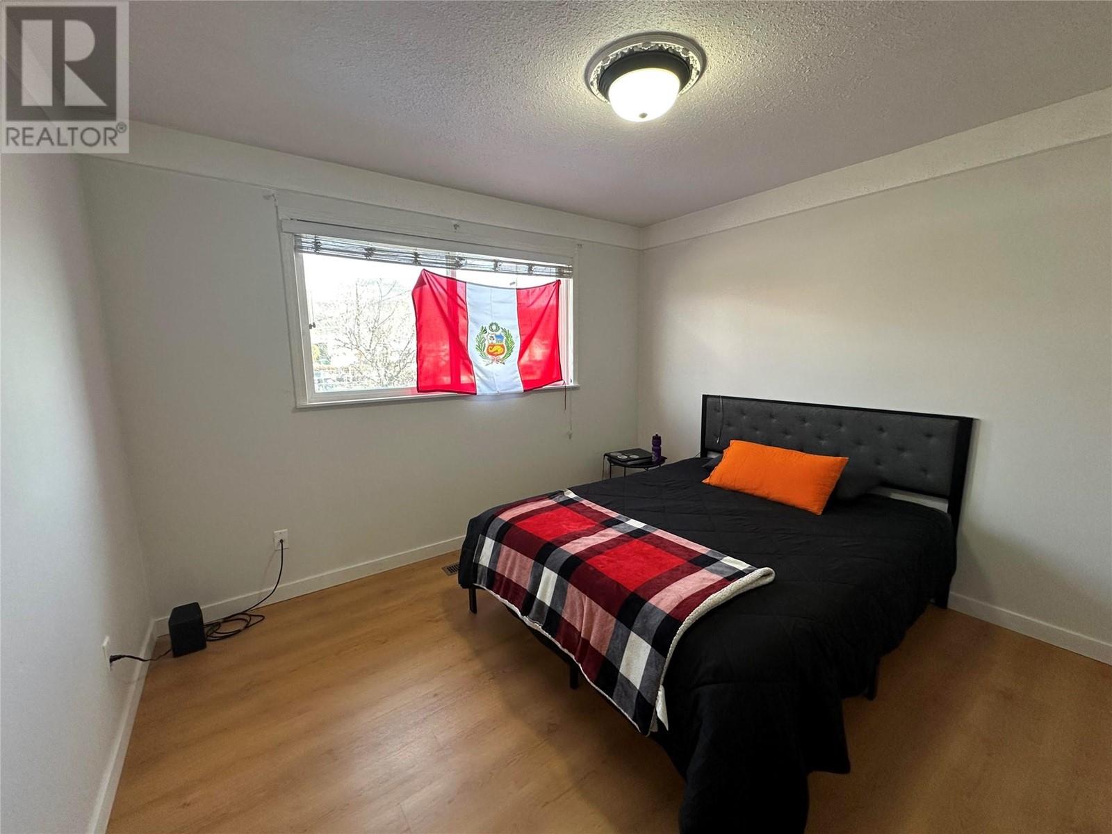 Property at 1942 FLEETWOOD Avenue image 5