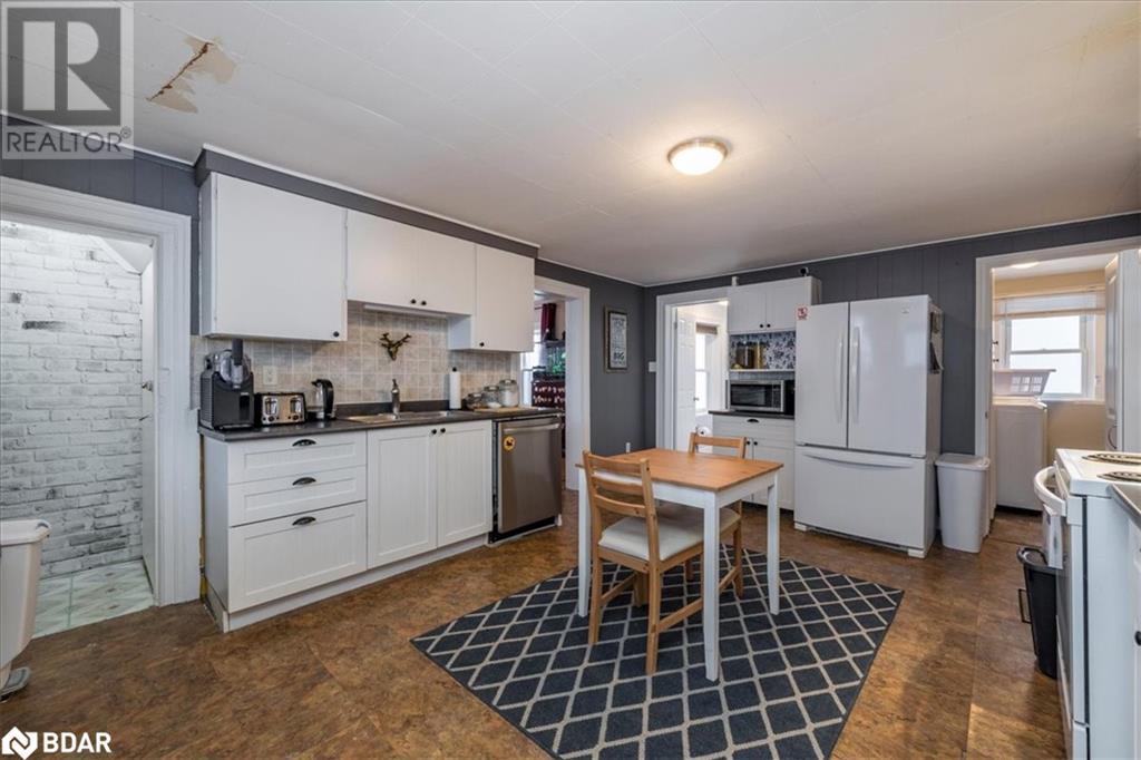 86 Henry Street, Barrie, Ontario  L4N 1C8 - Photo 3 - 40686844