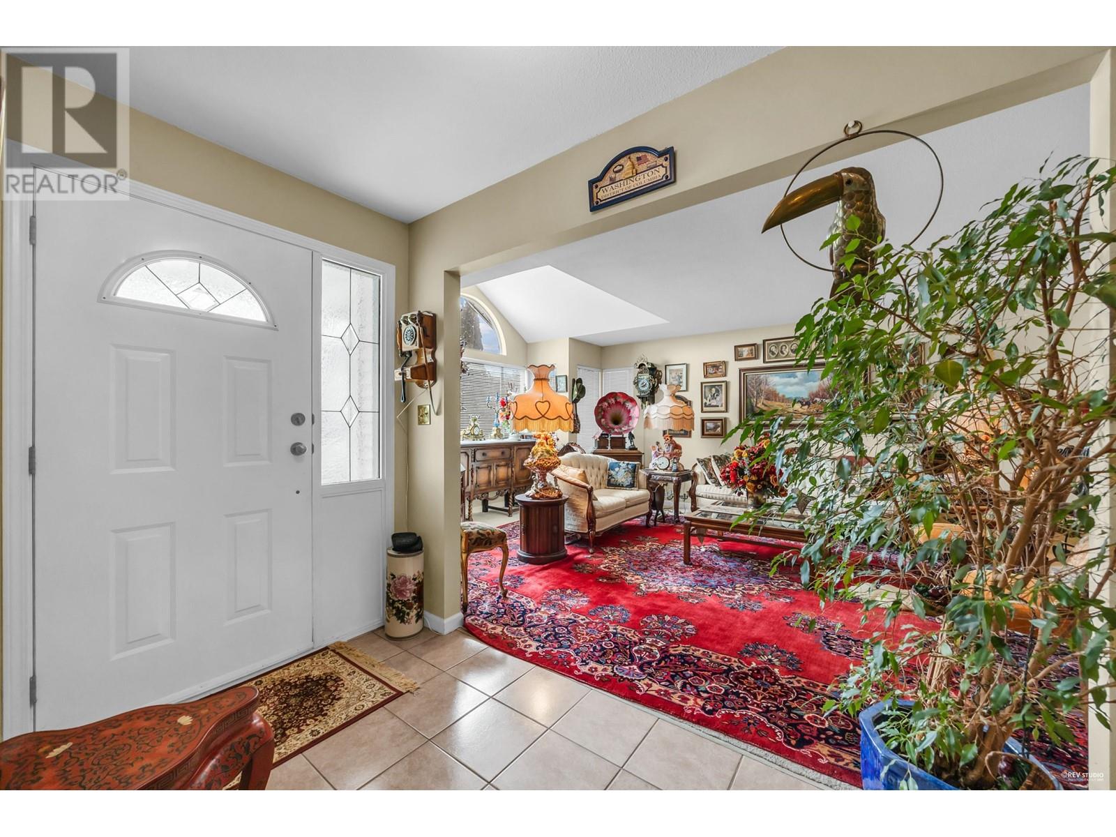 Property at 6683 LONDON COURT image 3