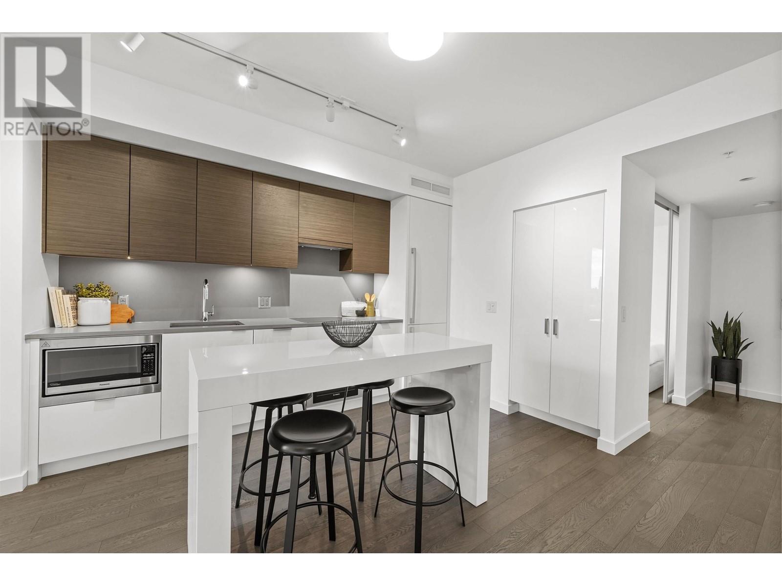 Property at 902 1678 PULLMAN PORTER STREET image 4