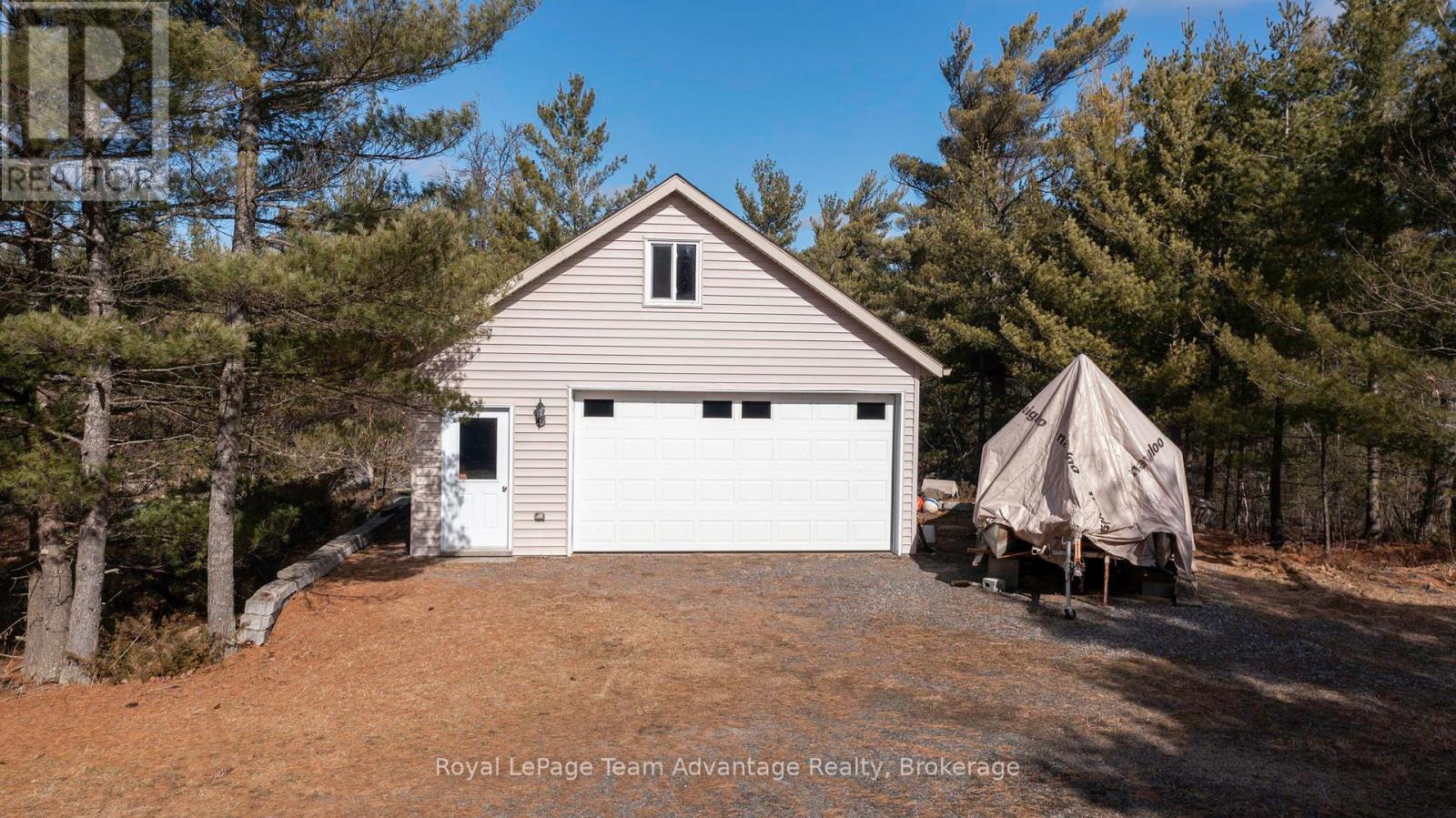 72 Richwood Drive, The Archipelago, Ontario P0G 1G0 - Photo 2 - X12038353