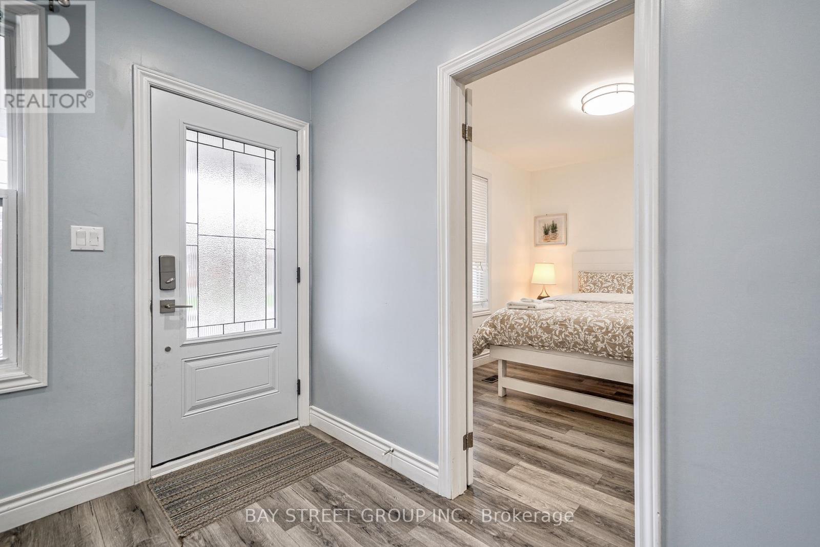Property at 5241 KITCHENER STREET image 4