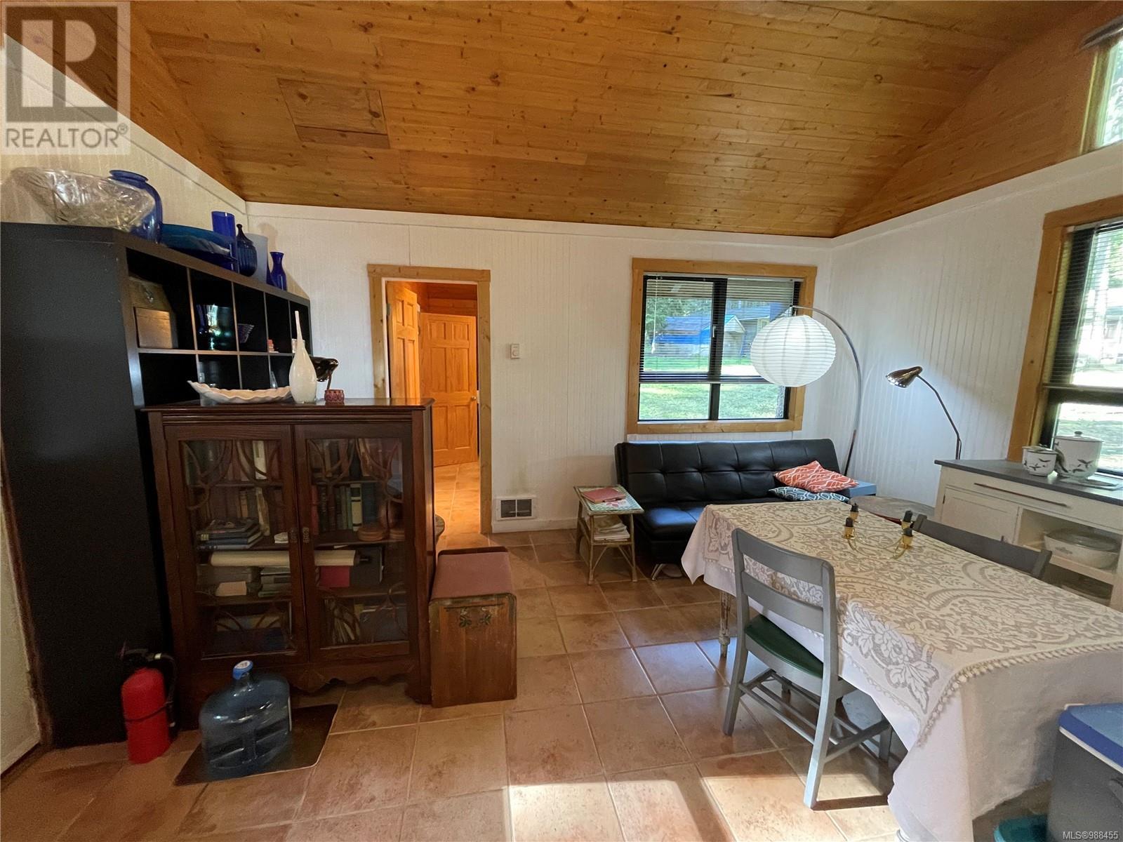 685 Weathers Way, Mudge Island, British Columbia  V0R 1X0 - Photo 27 - 988455