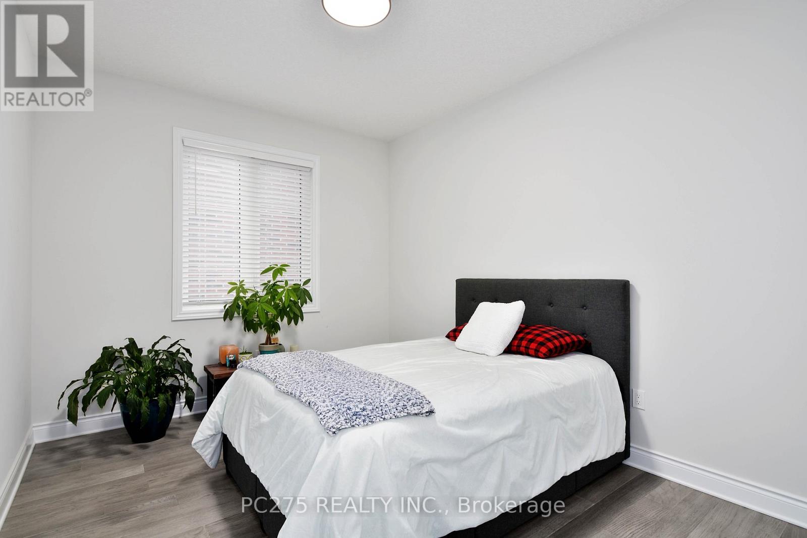 10 - 2022 Upperpoint Boulevard, London South, Ontario  N6K 4M9 - Photo 20 - X12038409