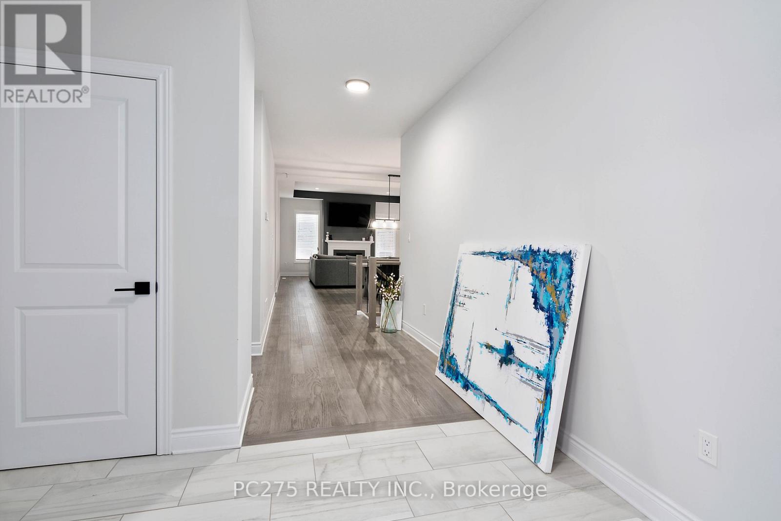 Property at 10 - 2022 UPPERPOINT BOULEVARD image 4